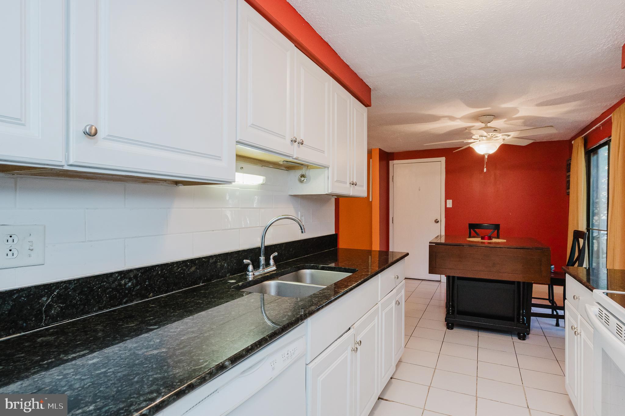 VILLAGE OF OWEN BROWN - Residential