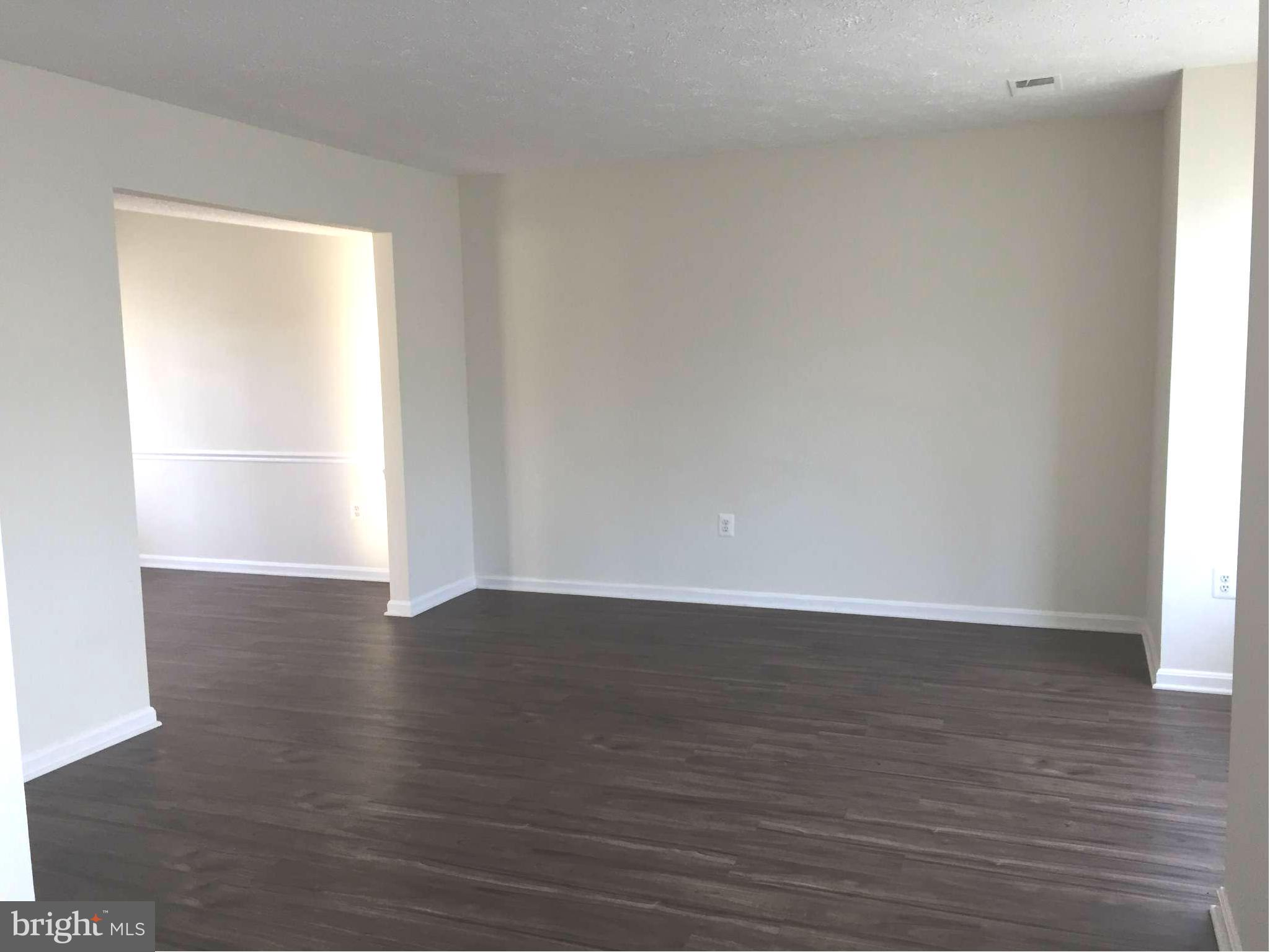 ST CHARLES SUB - HAMPSHIRE - Residential