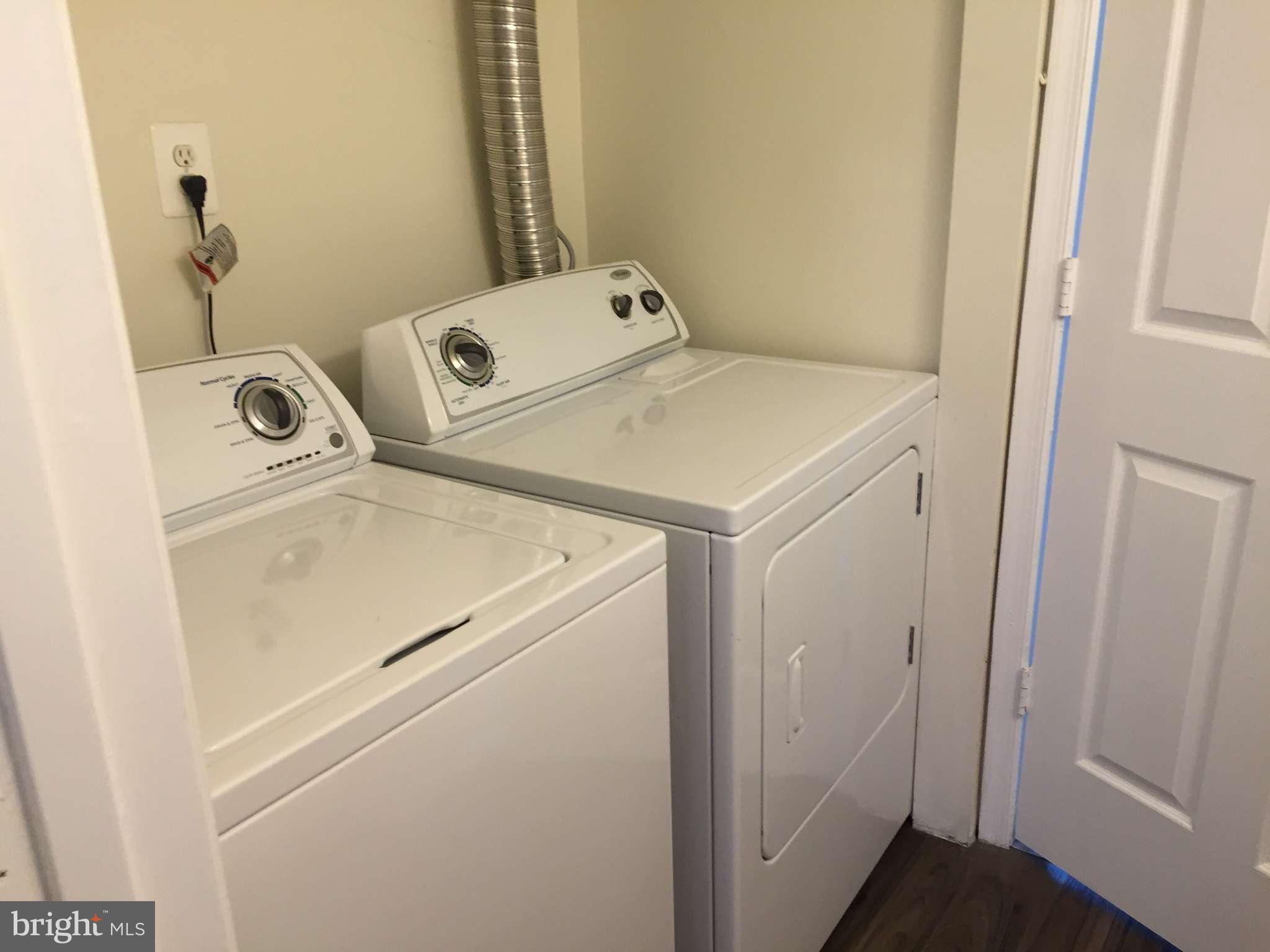 ST CHARLES SUB - HAMPSHIRE - Residential