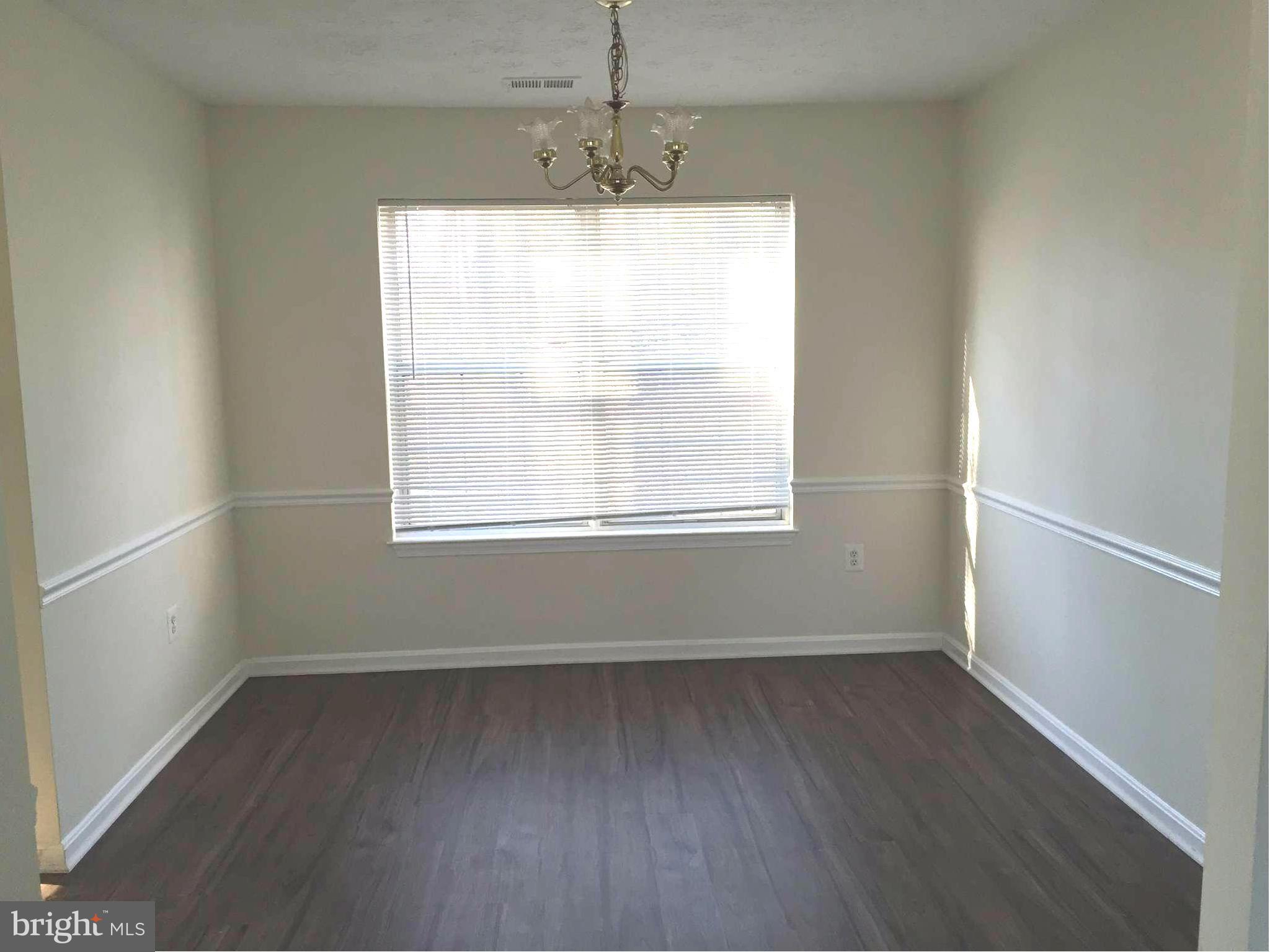 ST CHARLES SUB - HAMPSHIRE - Residential