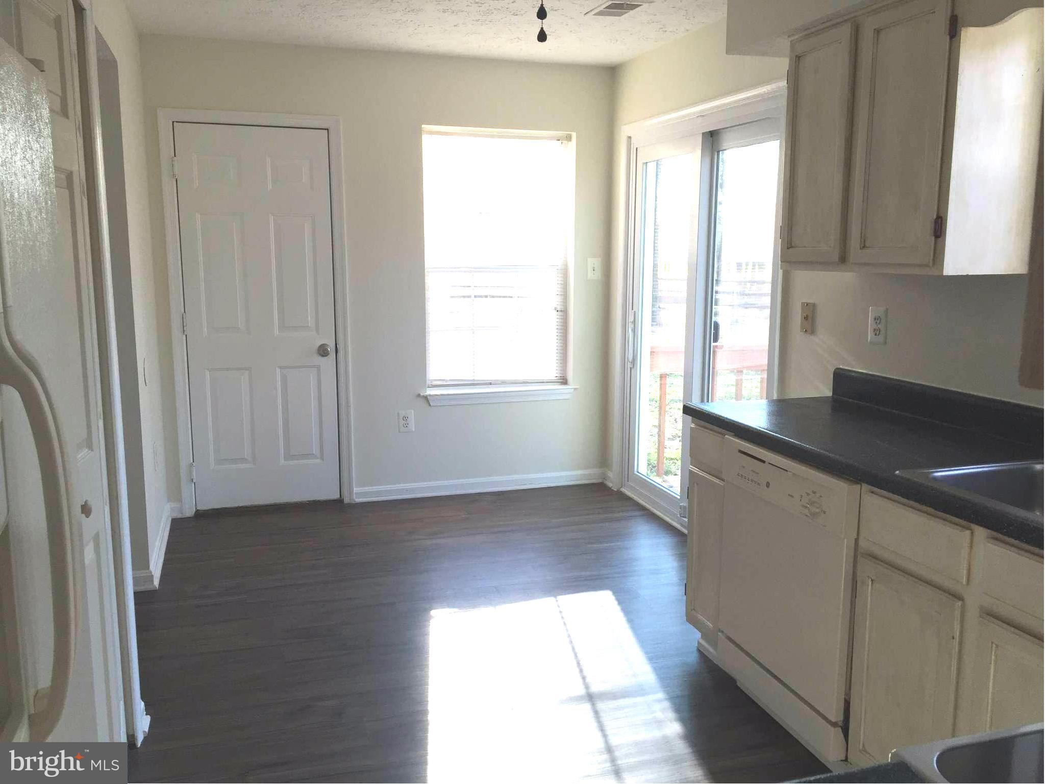 ST CHARLES SUB - HAMPSHIRE - Residential