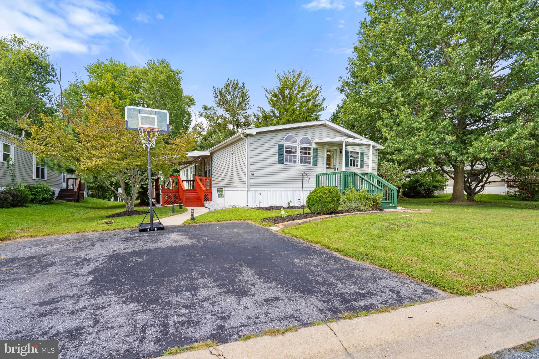 106 W TULIP LANE 322