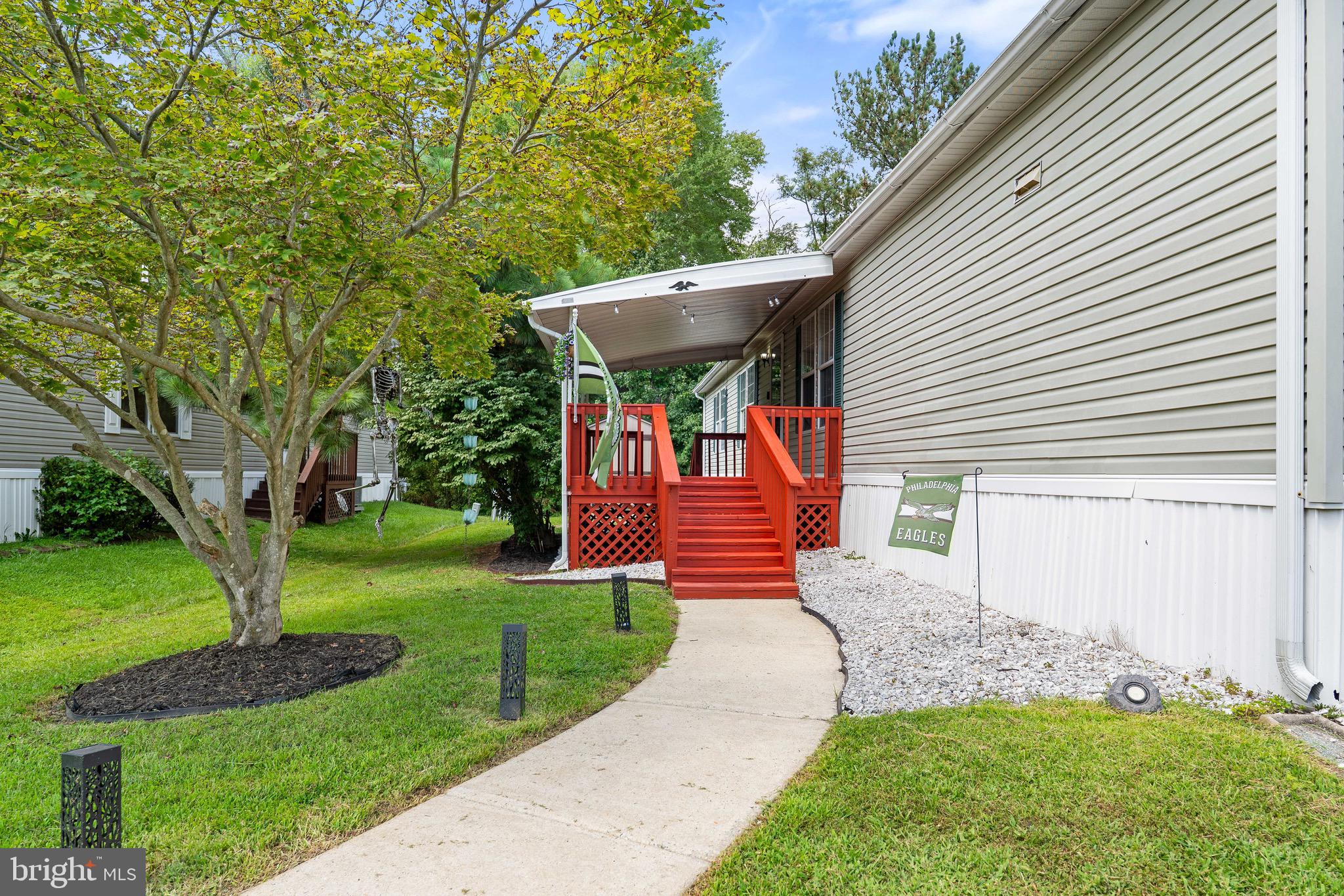 106 W TULIP LANE 322