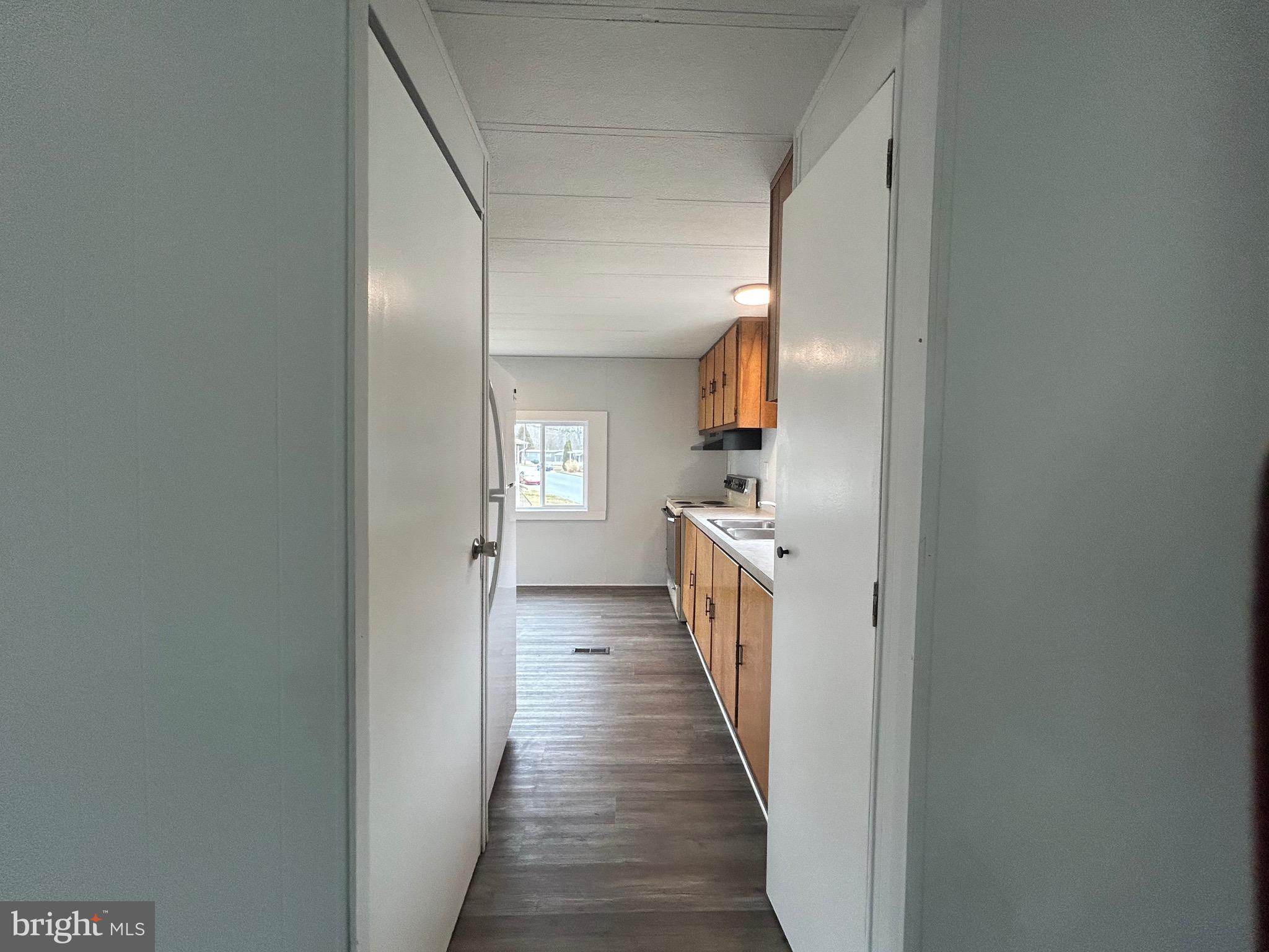 PALMDALE MOBILE HOME PARK - Residential