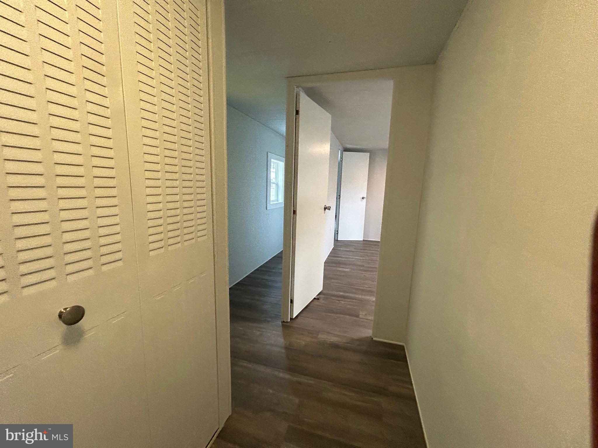 PALMDALE MOBILE HOME PARK - Residential