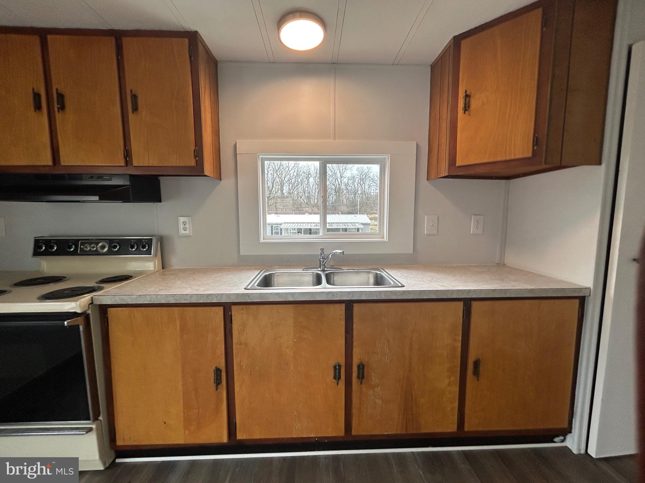 PALMDALE MOBILE HOME PARK - Residential