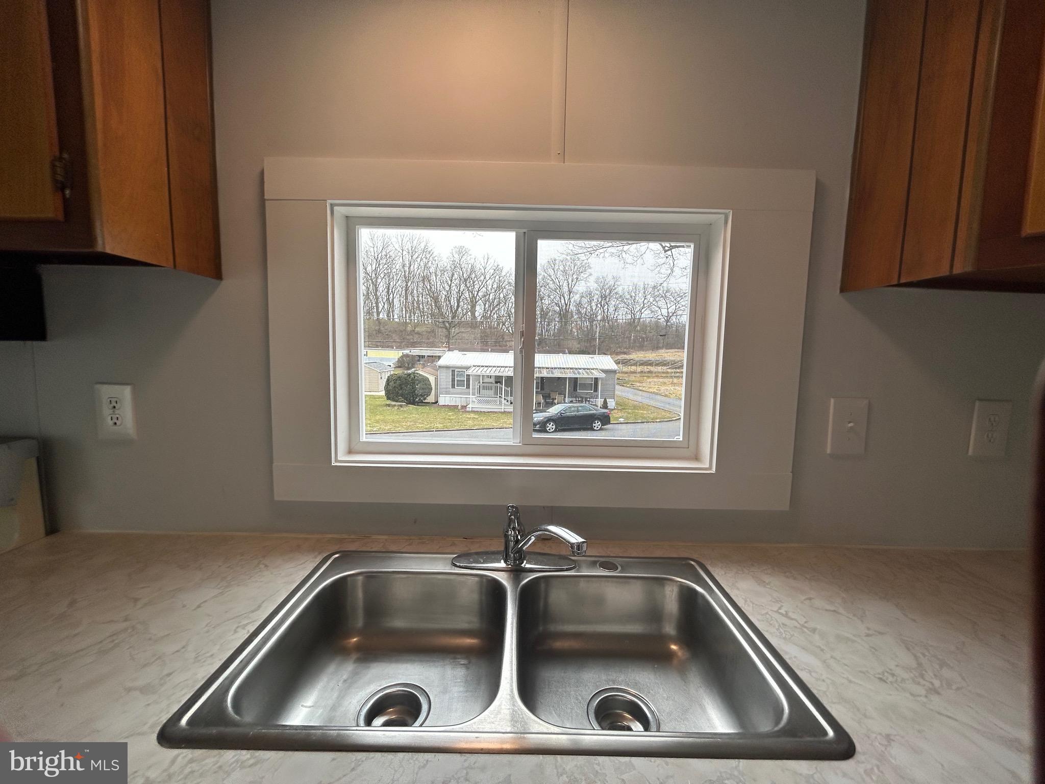 PALMDALE MOBILE HOME PARK - Residential