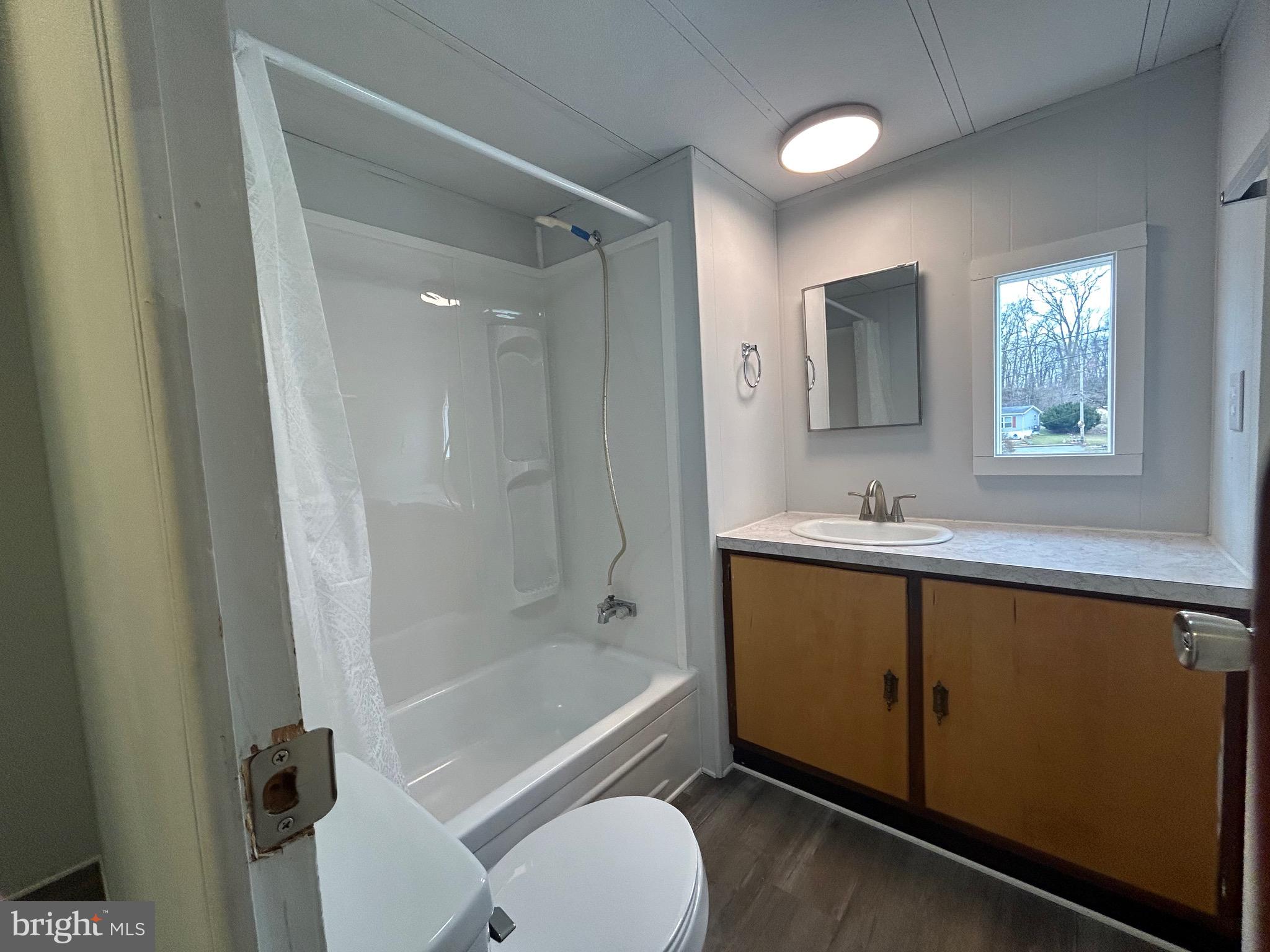 PALMDALE MOBILE HOME PARK - Residential