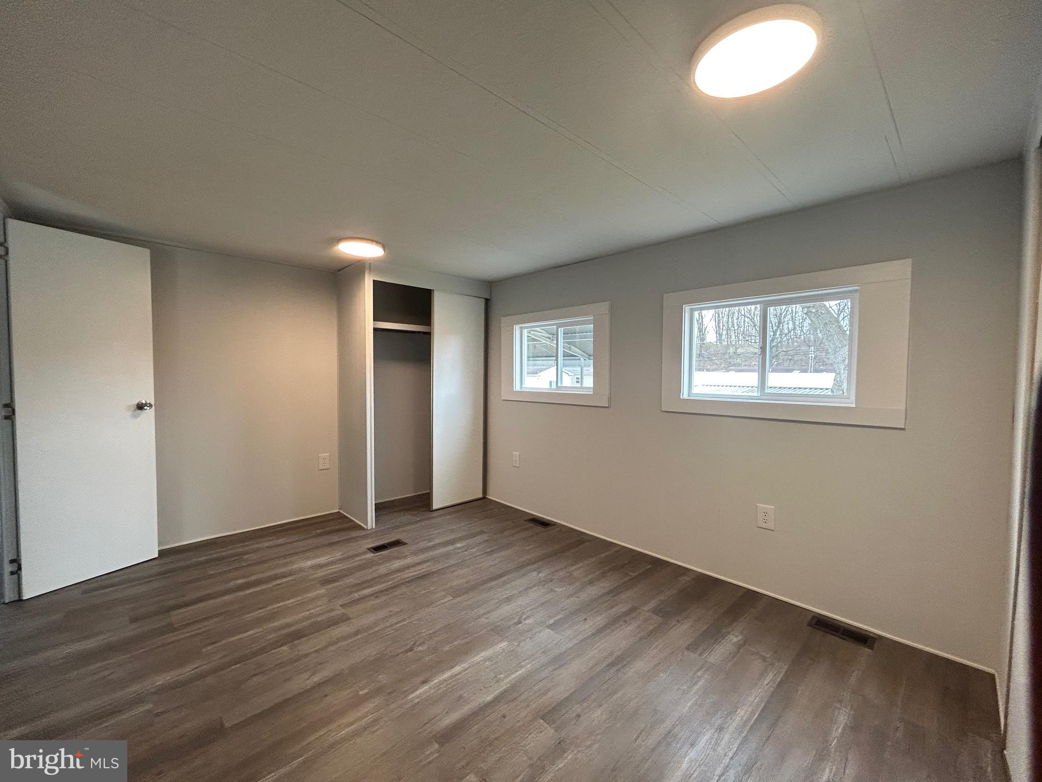 PALMDALE MOBILE HOME PARK - Residential