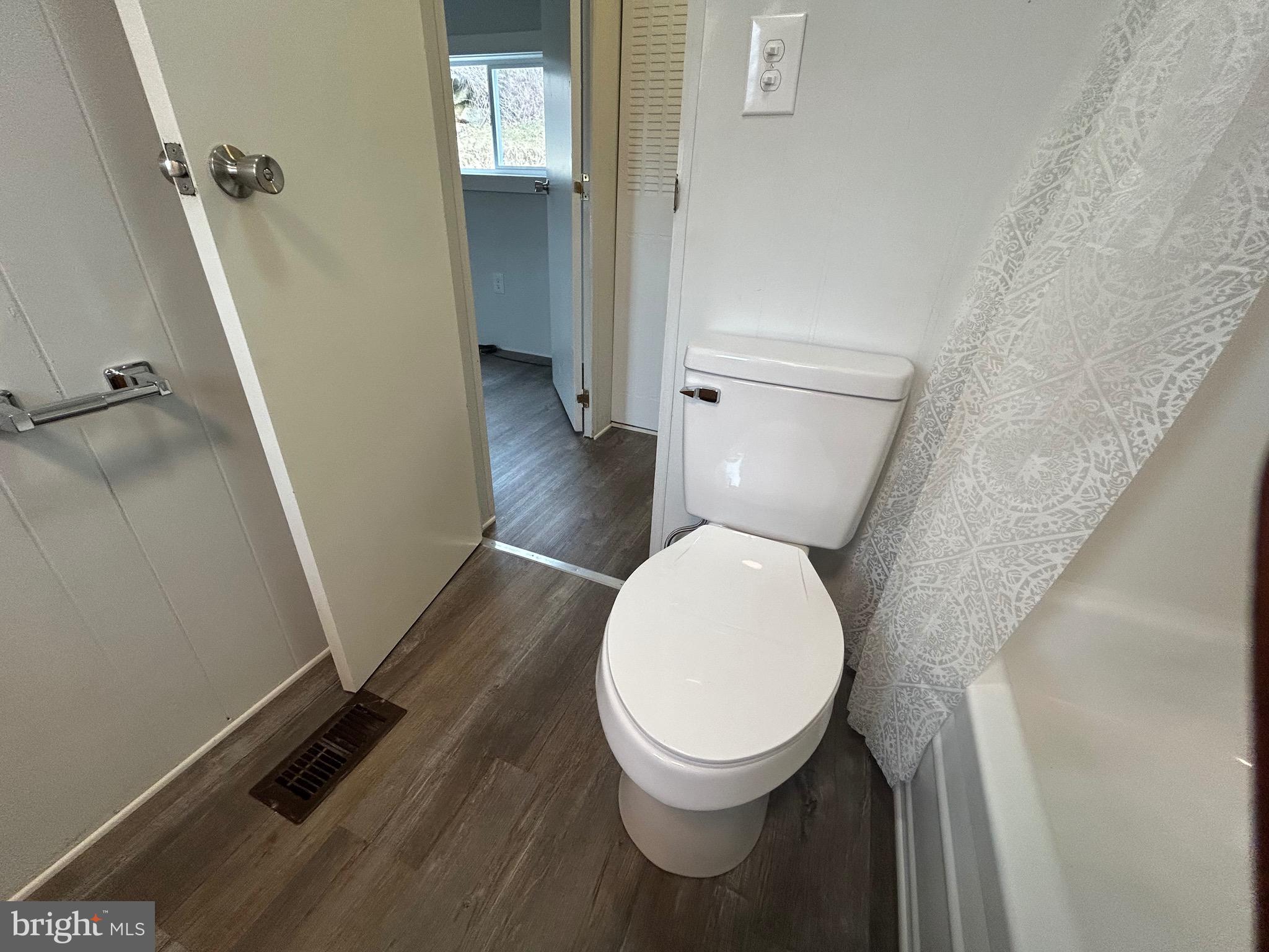 PALMDALE MOBILE HOME PARK - Residential