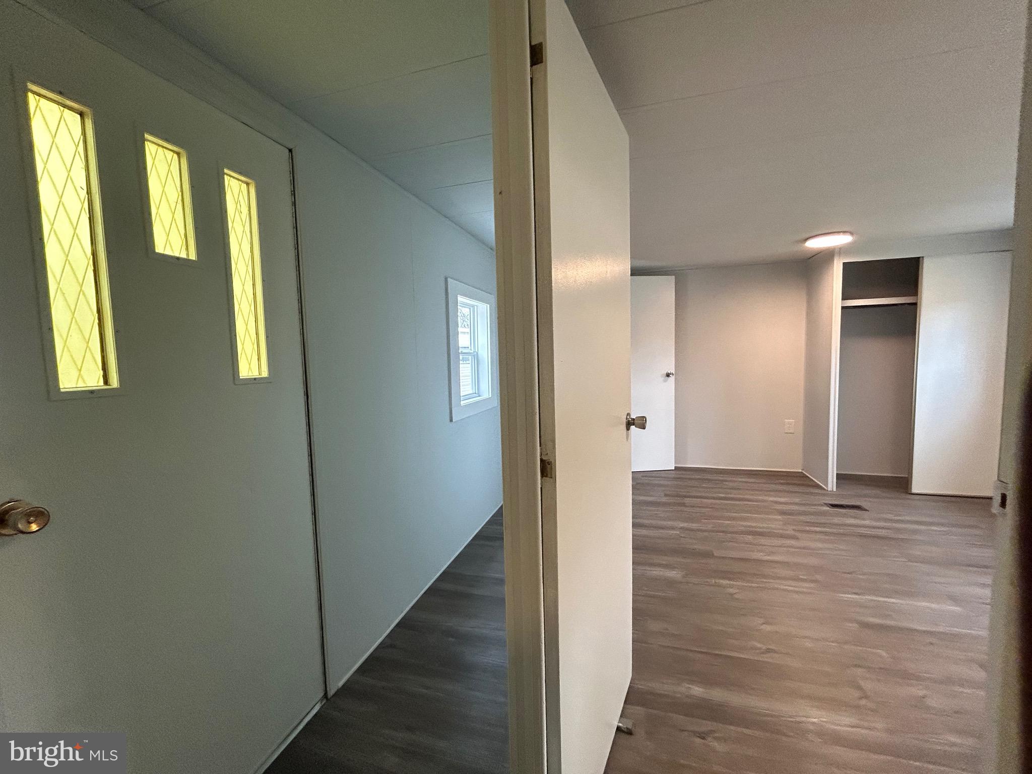 PALMDALE MOBILE HOME PARK - Residential