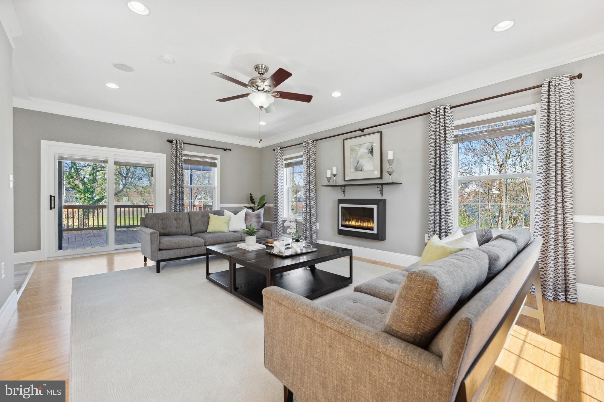 PIMMIT HILLS - Residential