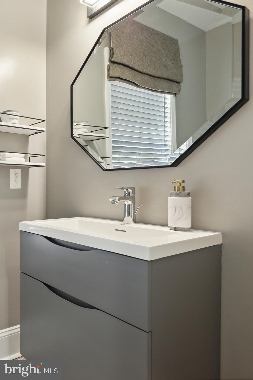 PIMMIT HILLS - Residential