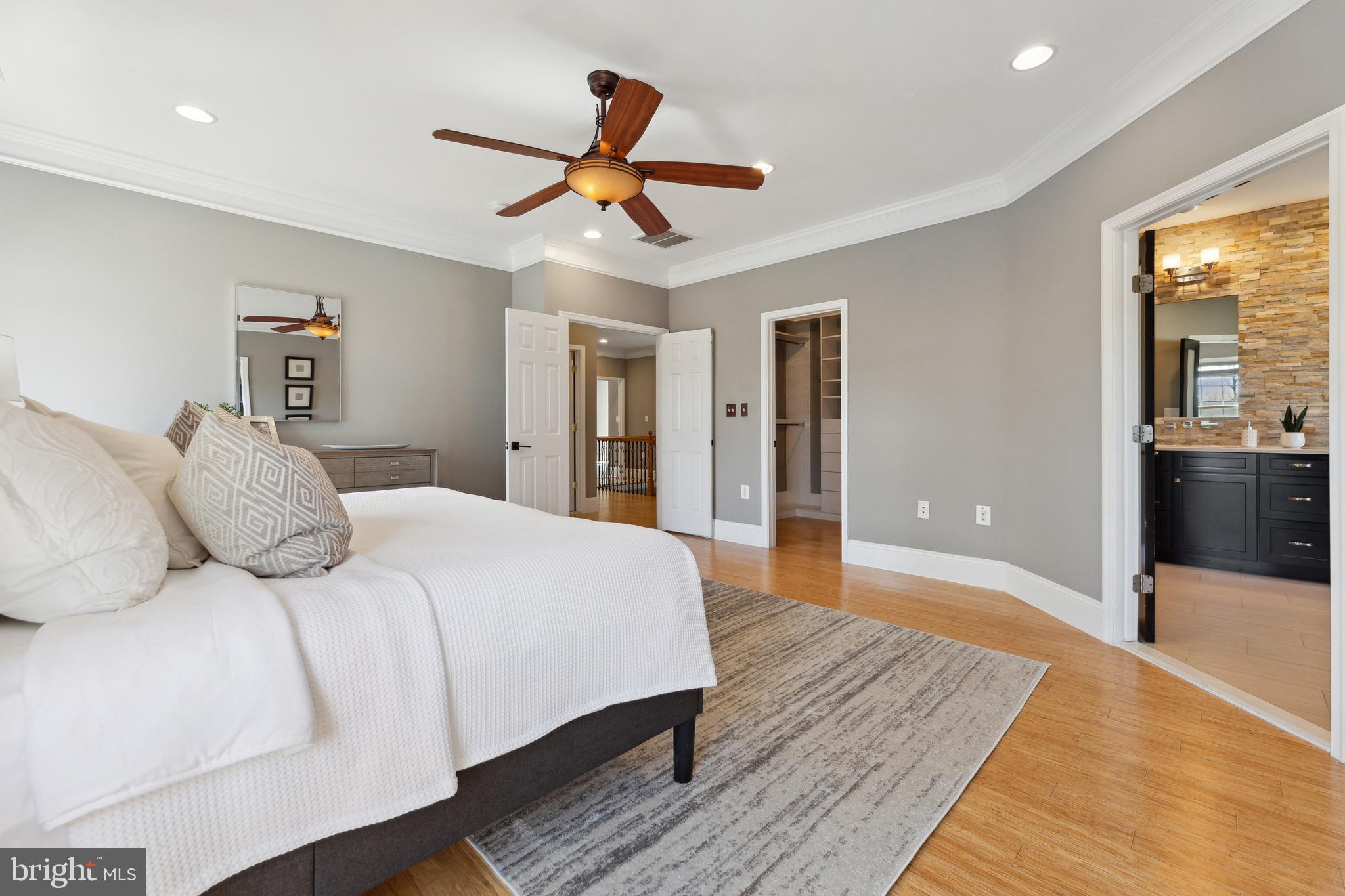 PIMMIT HILLS - Residential