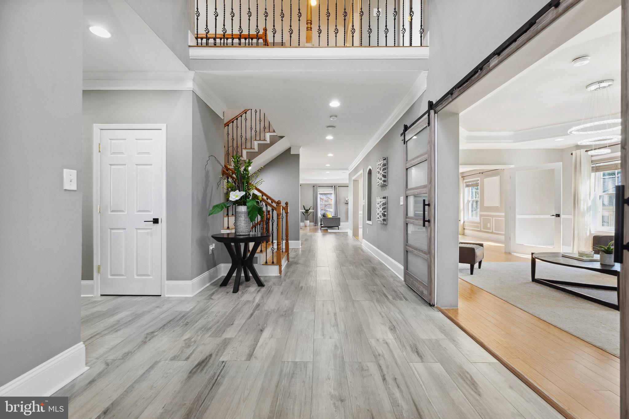 PIMMIT HILLS - Residential