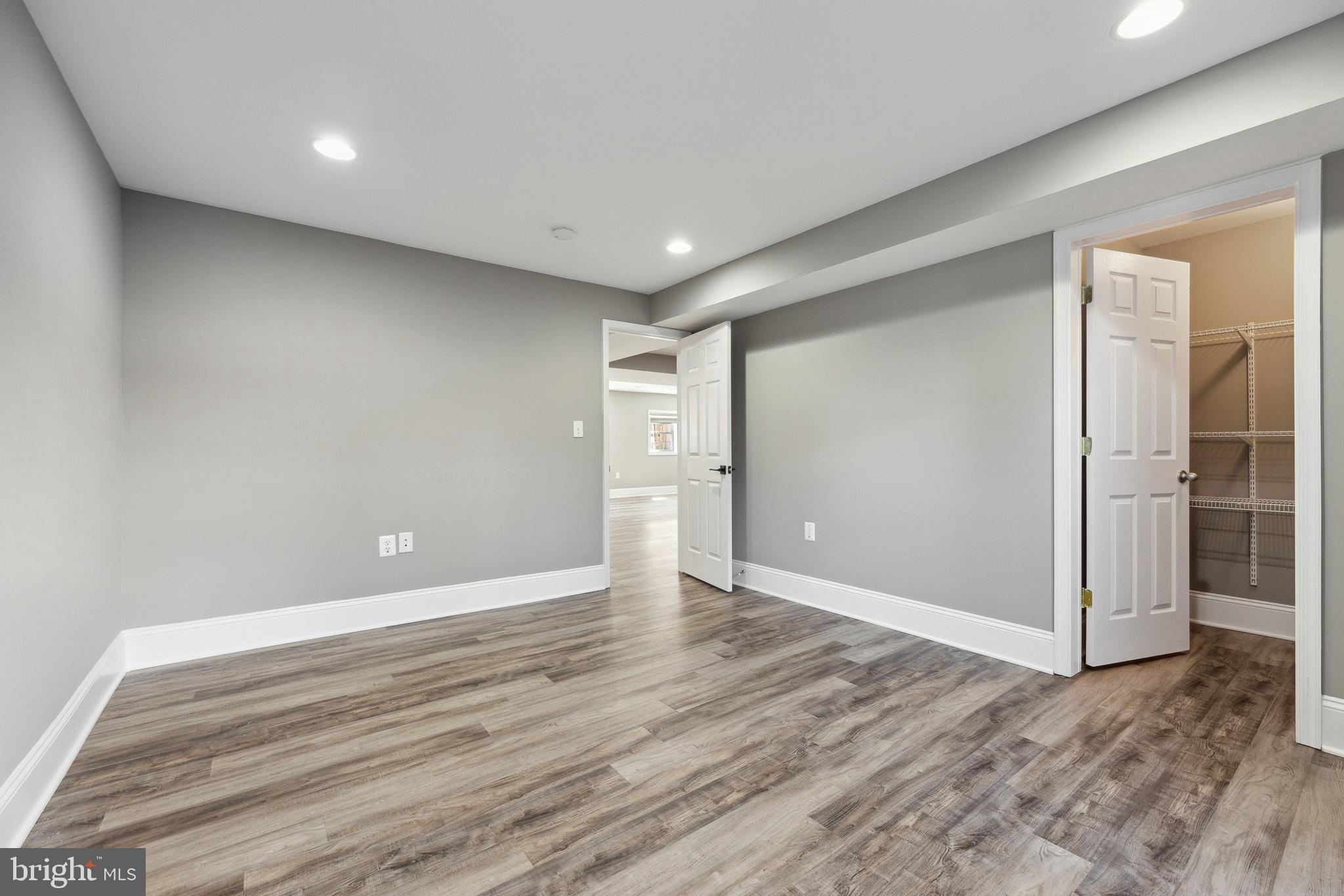 PIMMIT HILLS - Residential