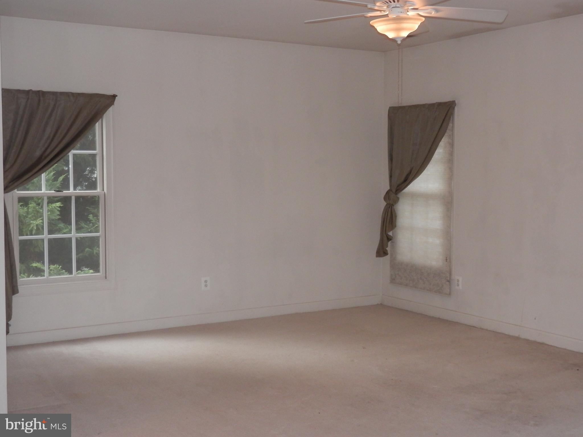 SOMERSET - Residential Lease