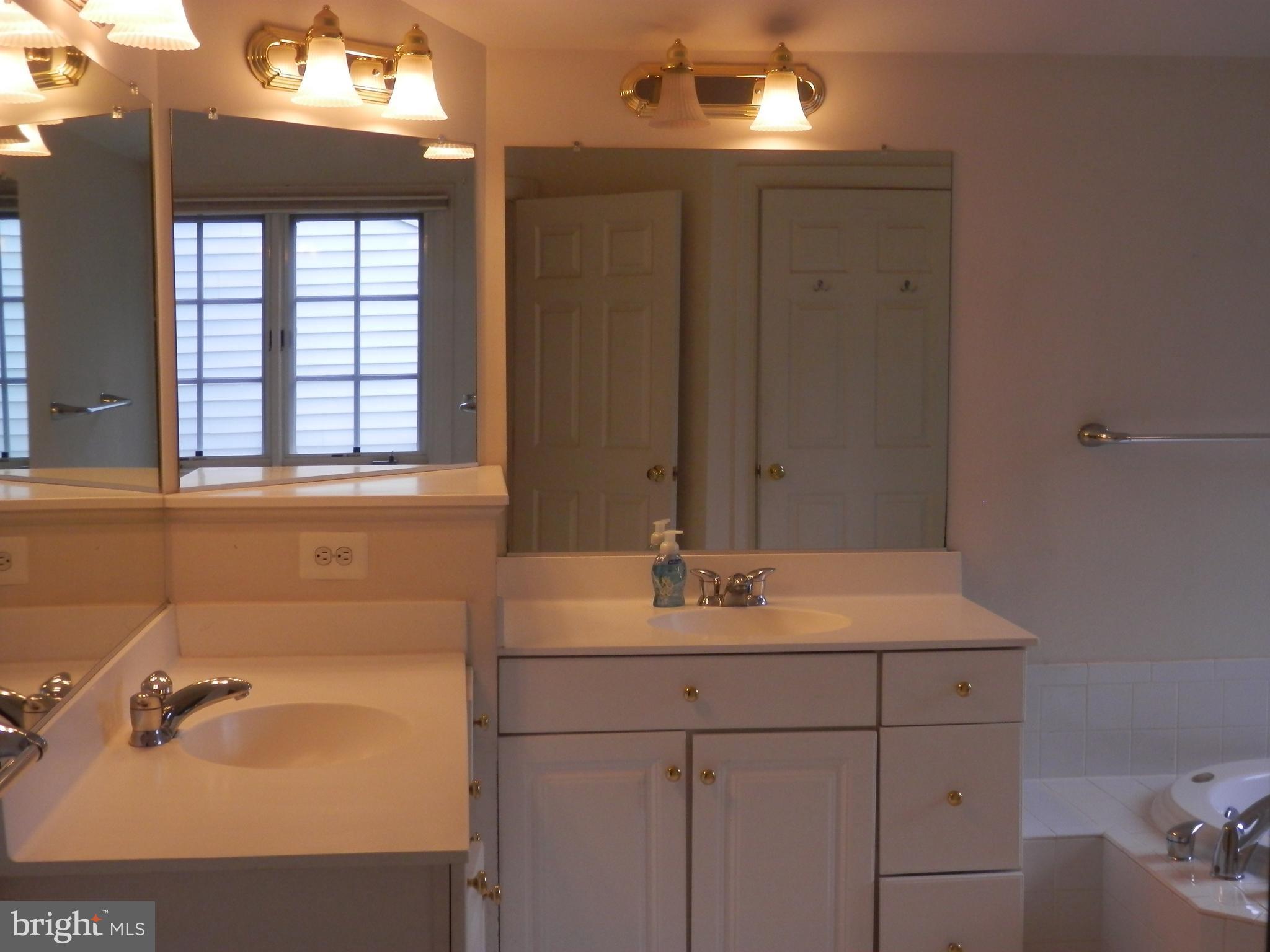 SOMERSET - Residential Lease