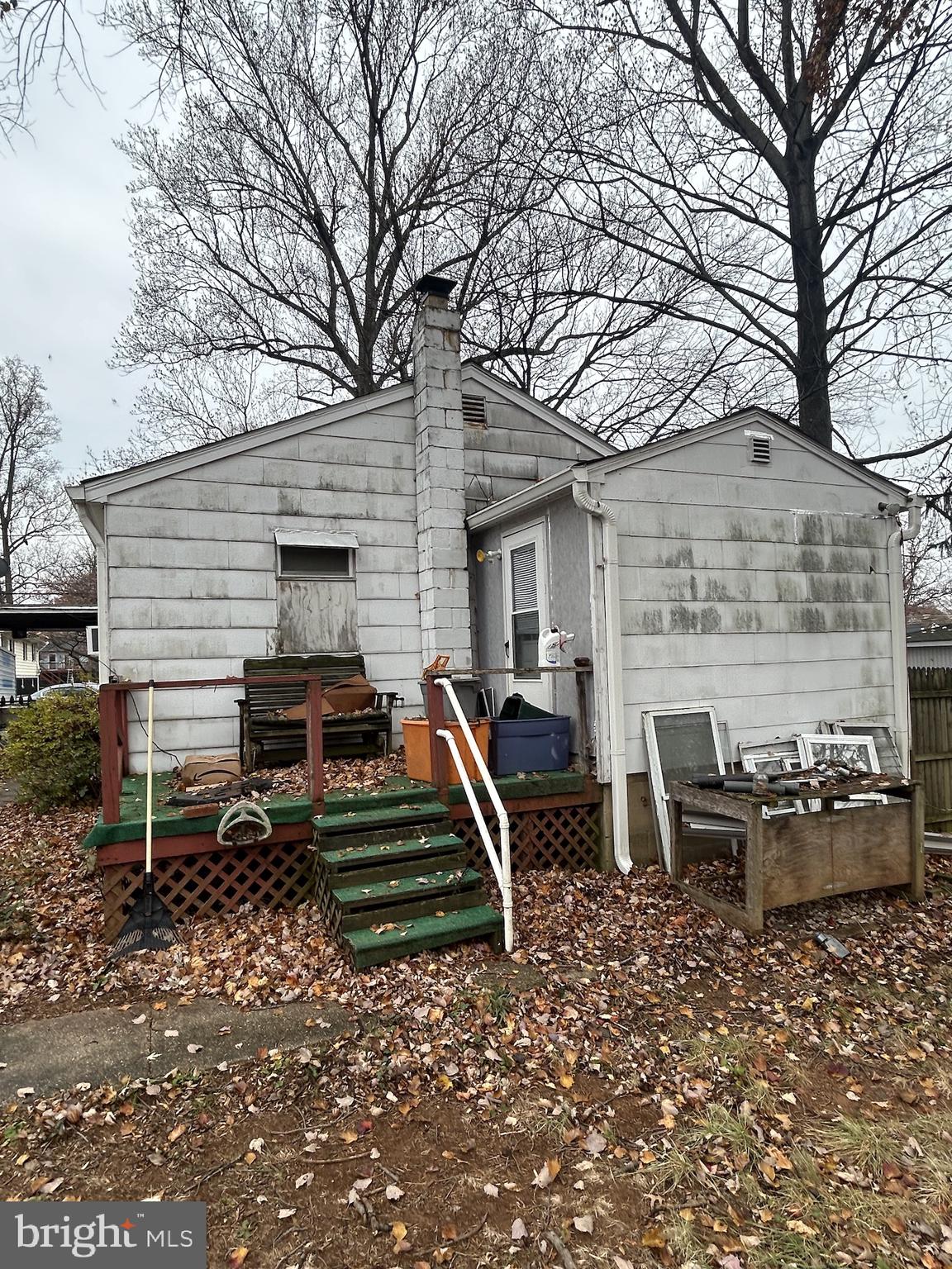 CATONSVILLE MANOR - Residential