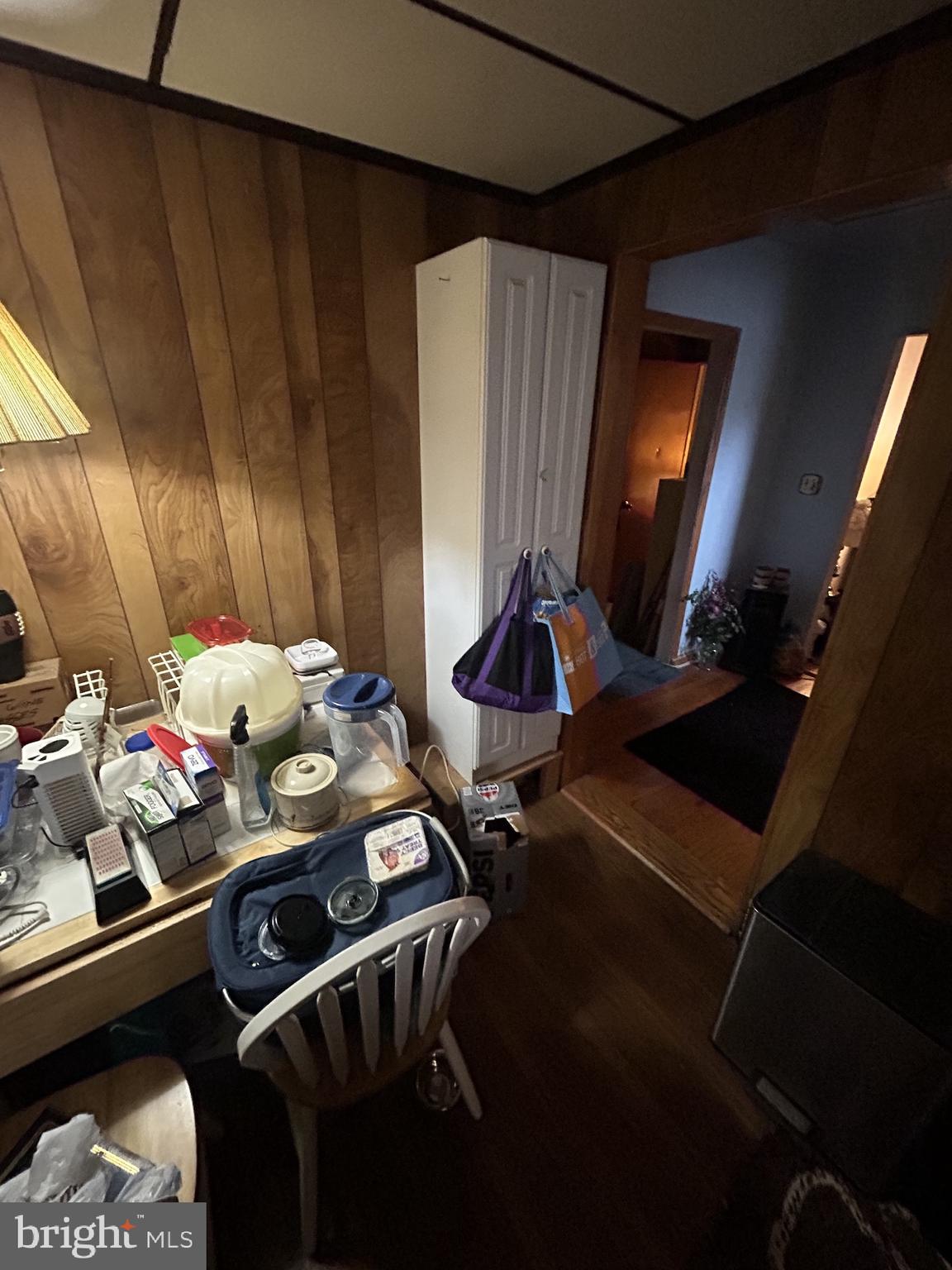 CATONSVILLE MANOR - Residential