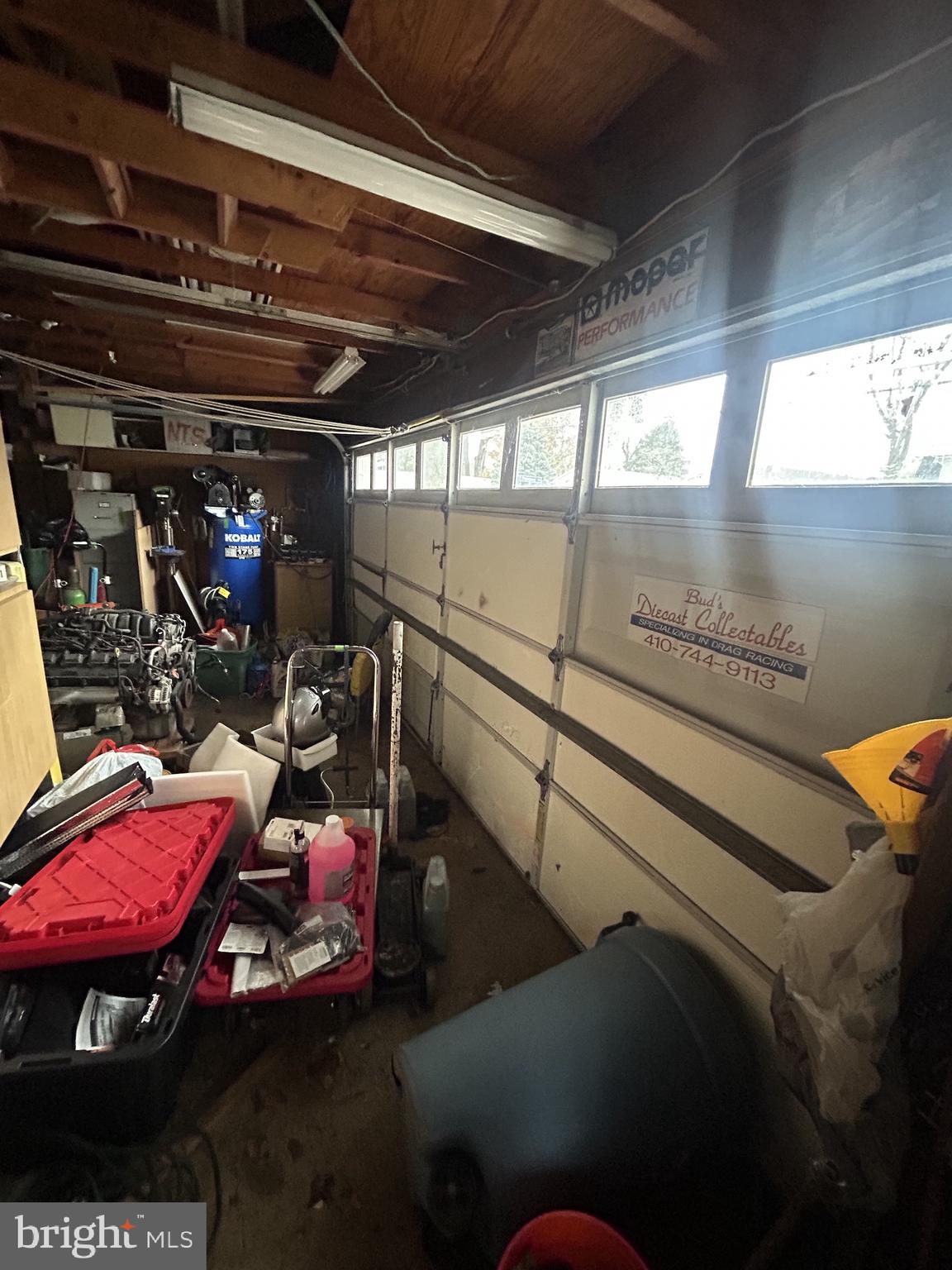 CATONSVILLE MANOR - Residential