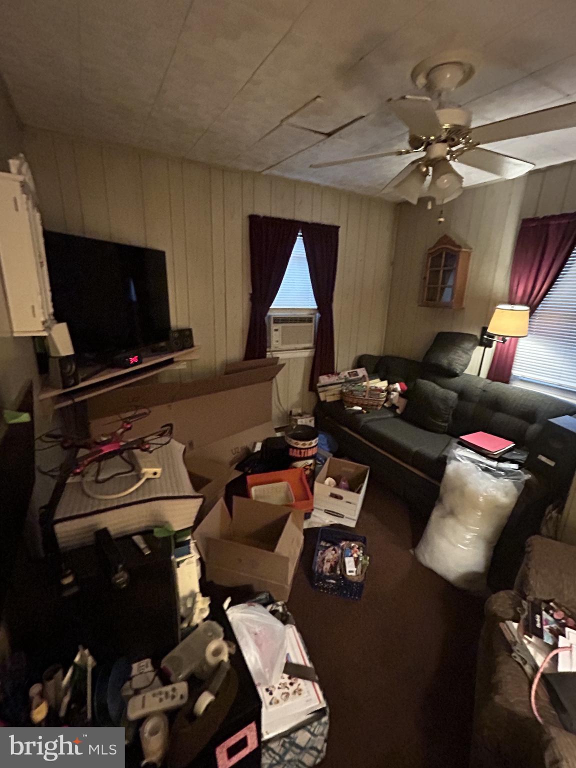 CATONSVILLE MANOR - Residential