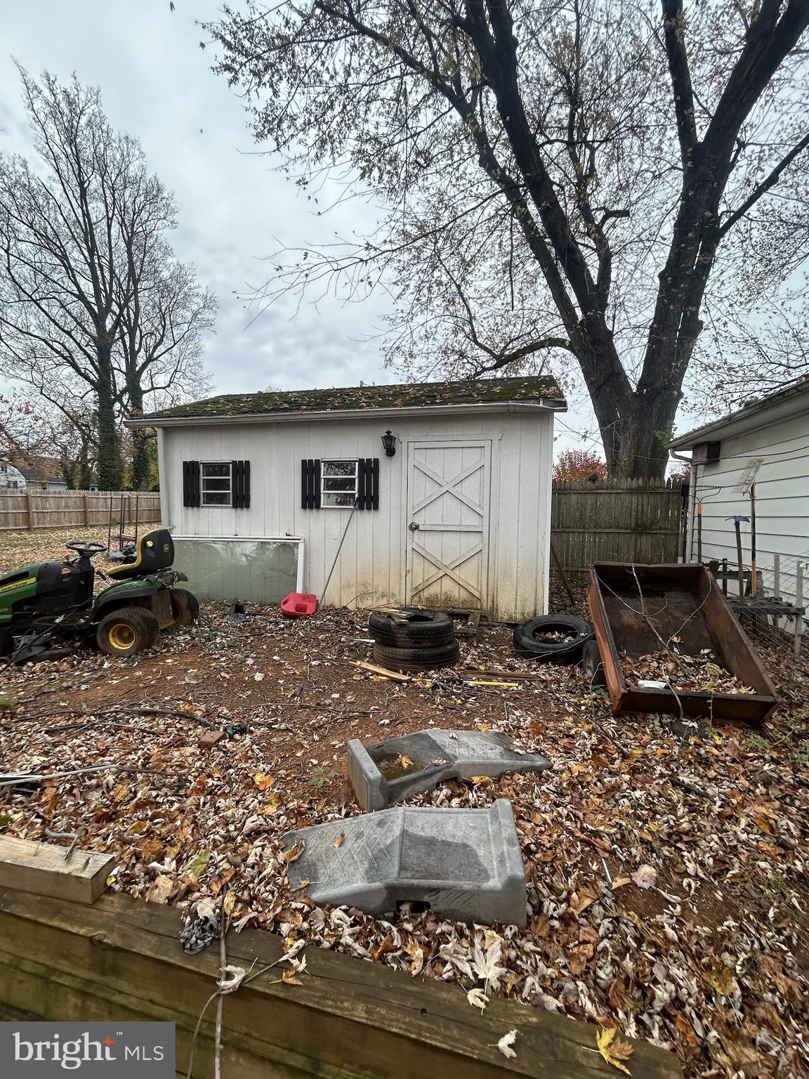 CATONSVILLE MANOR - Residential