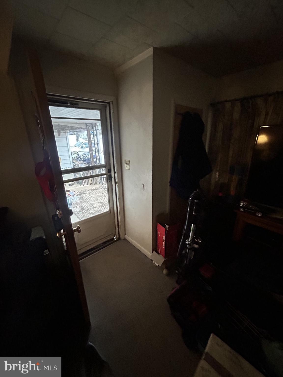 CATONSVILLE MANOR - Residential