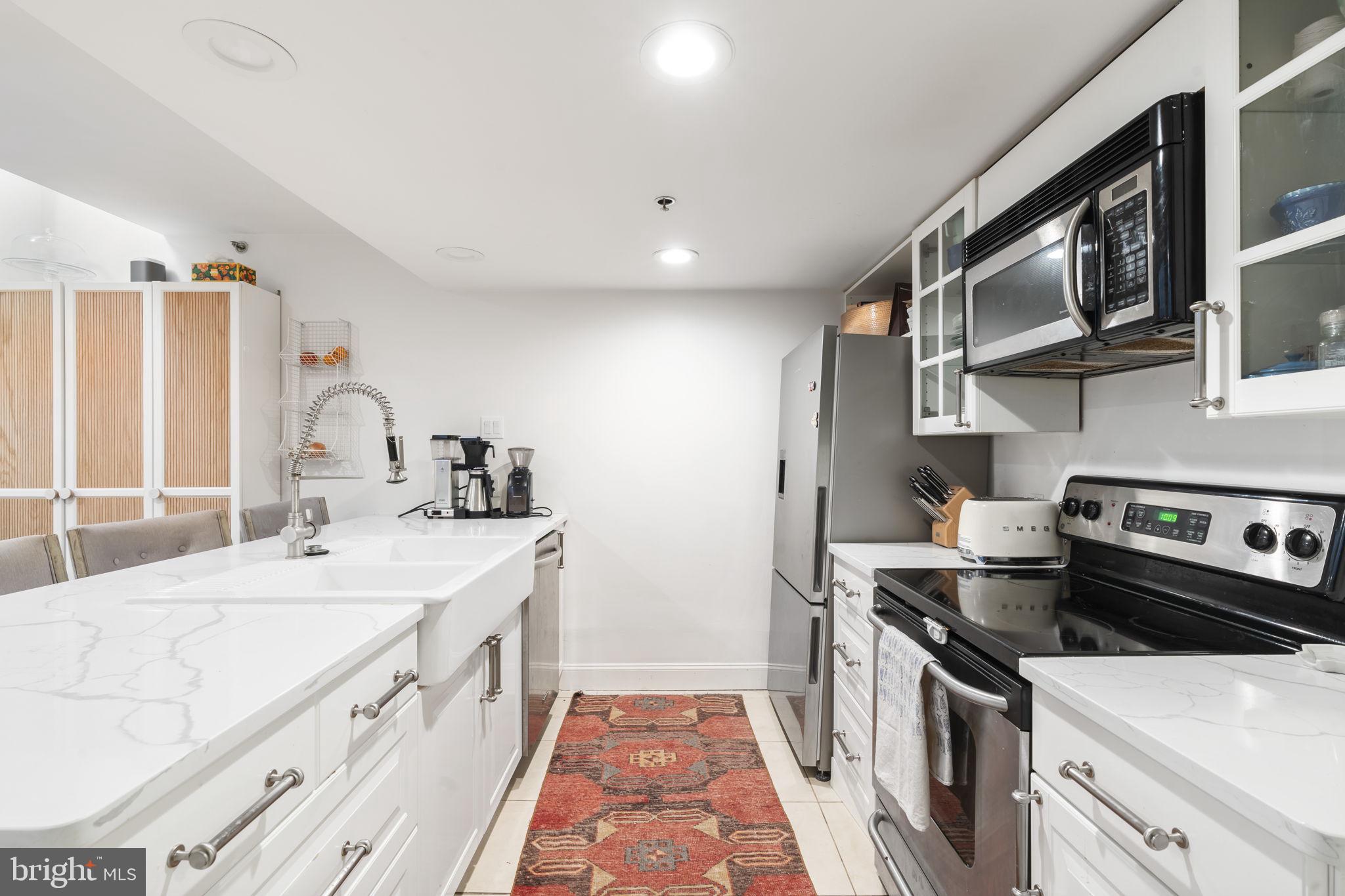 WASHINGTON SQ WEST - Residential