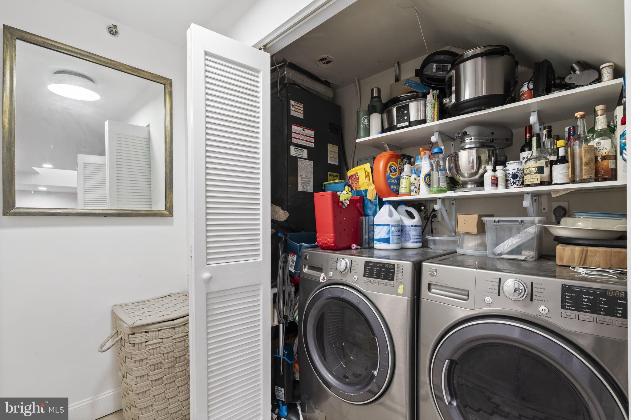 WASHINGTON SQ WEST - Residential