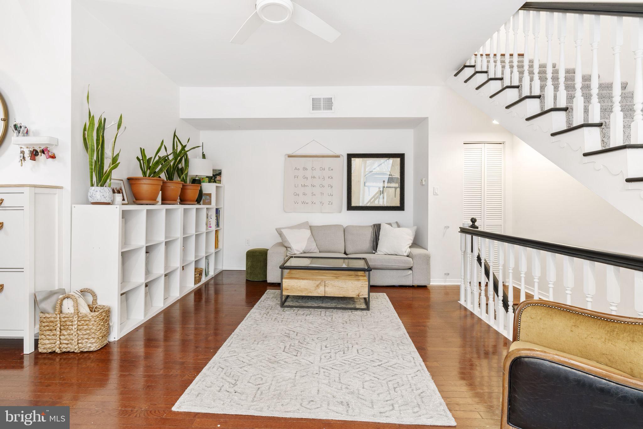 WASHINGTON SQ WEST - Residential