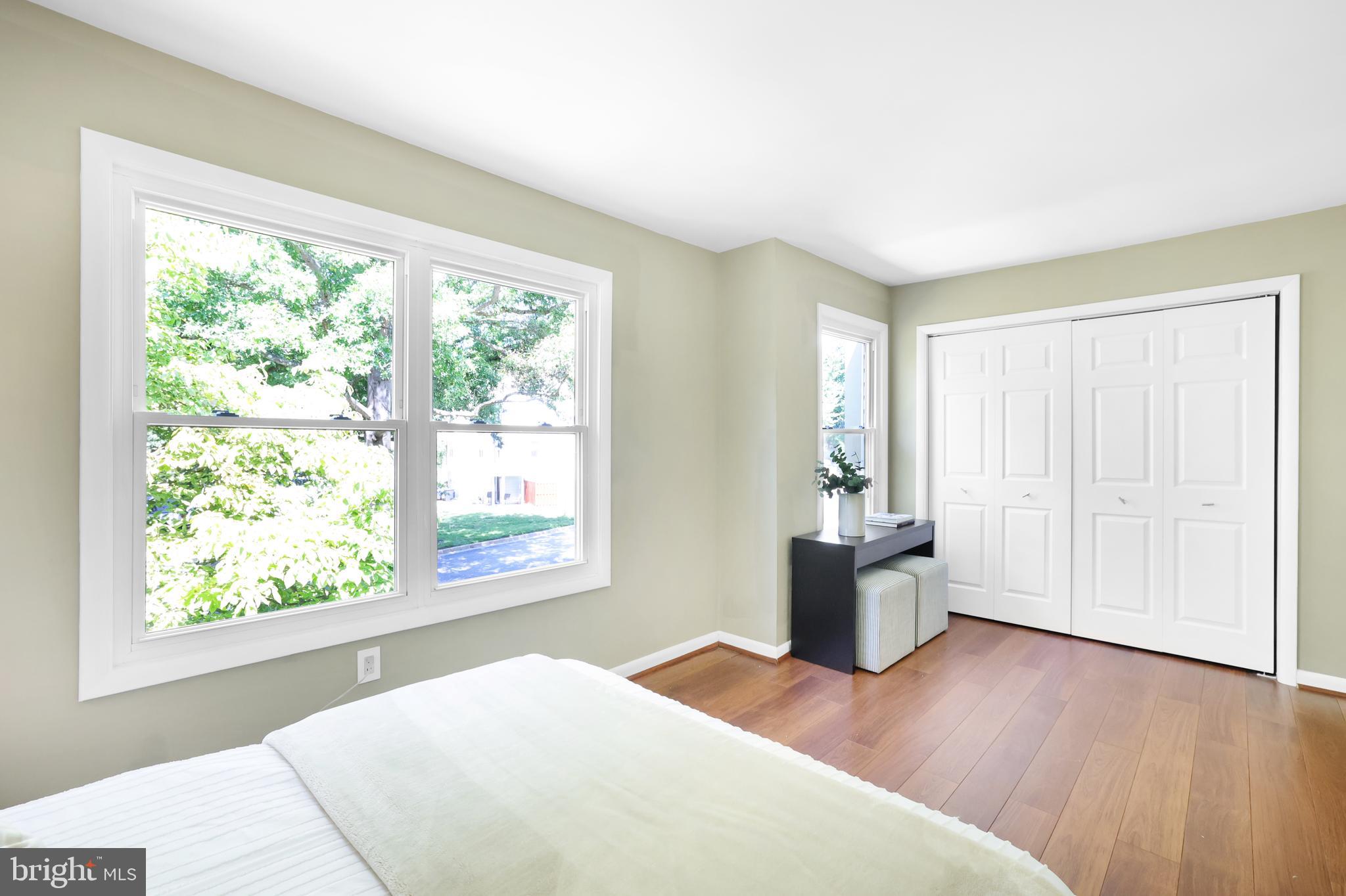 SENECA PARK - Residential