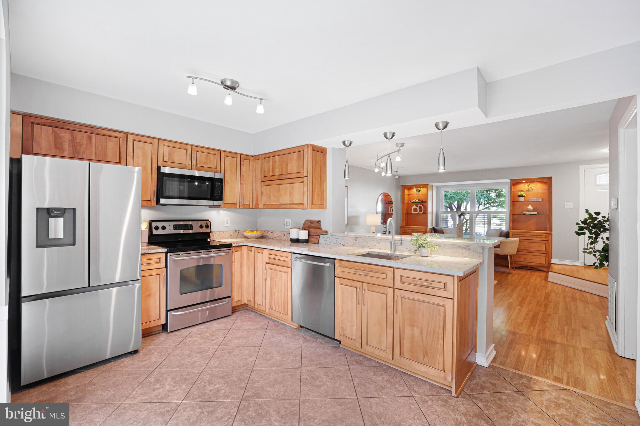 SENECA PARK - Residential