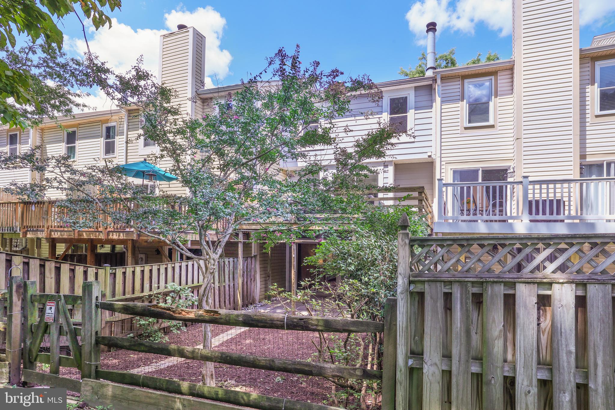 SENECA PARK - Residential