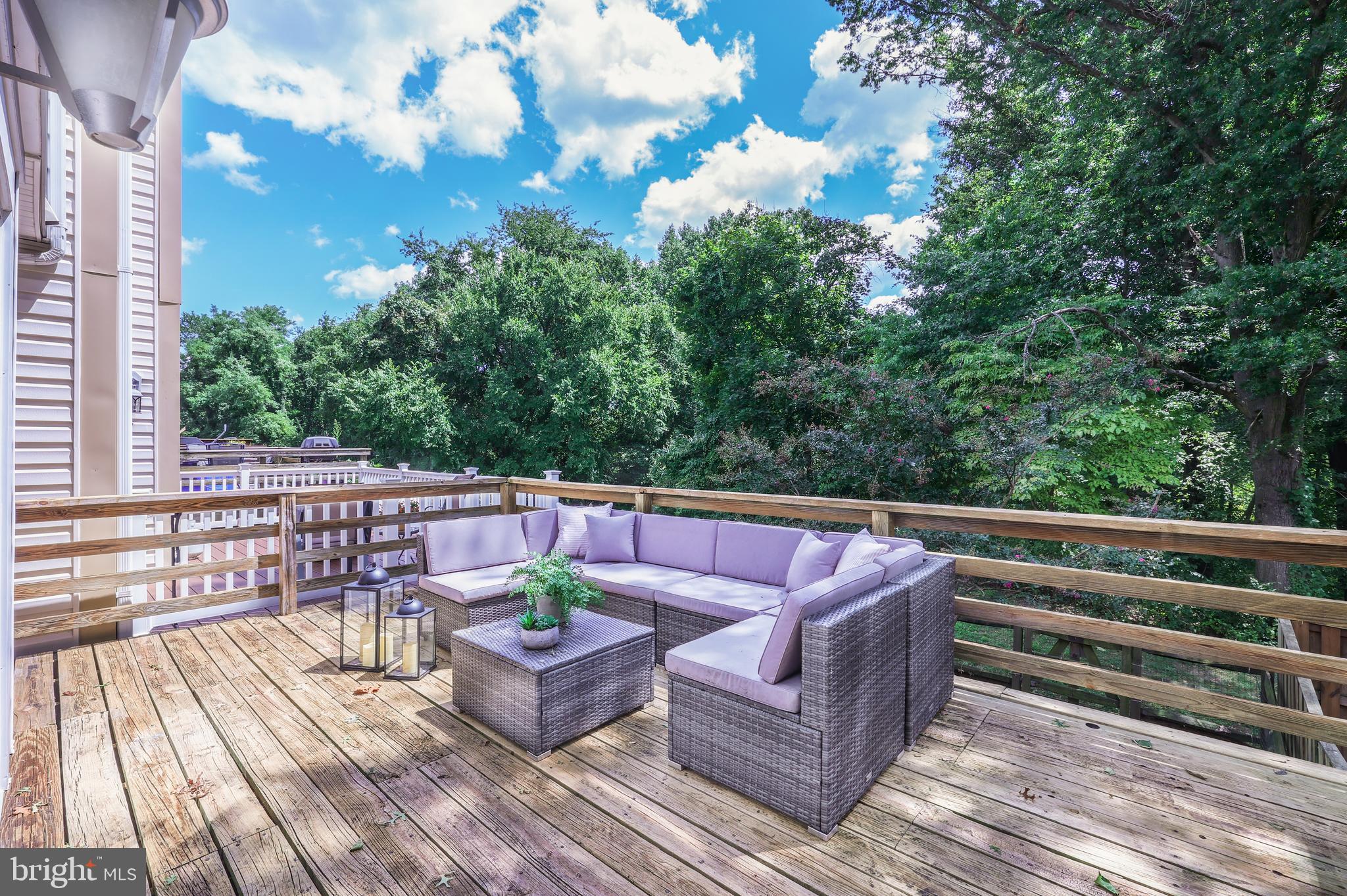 SENECA PARK - Residential