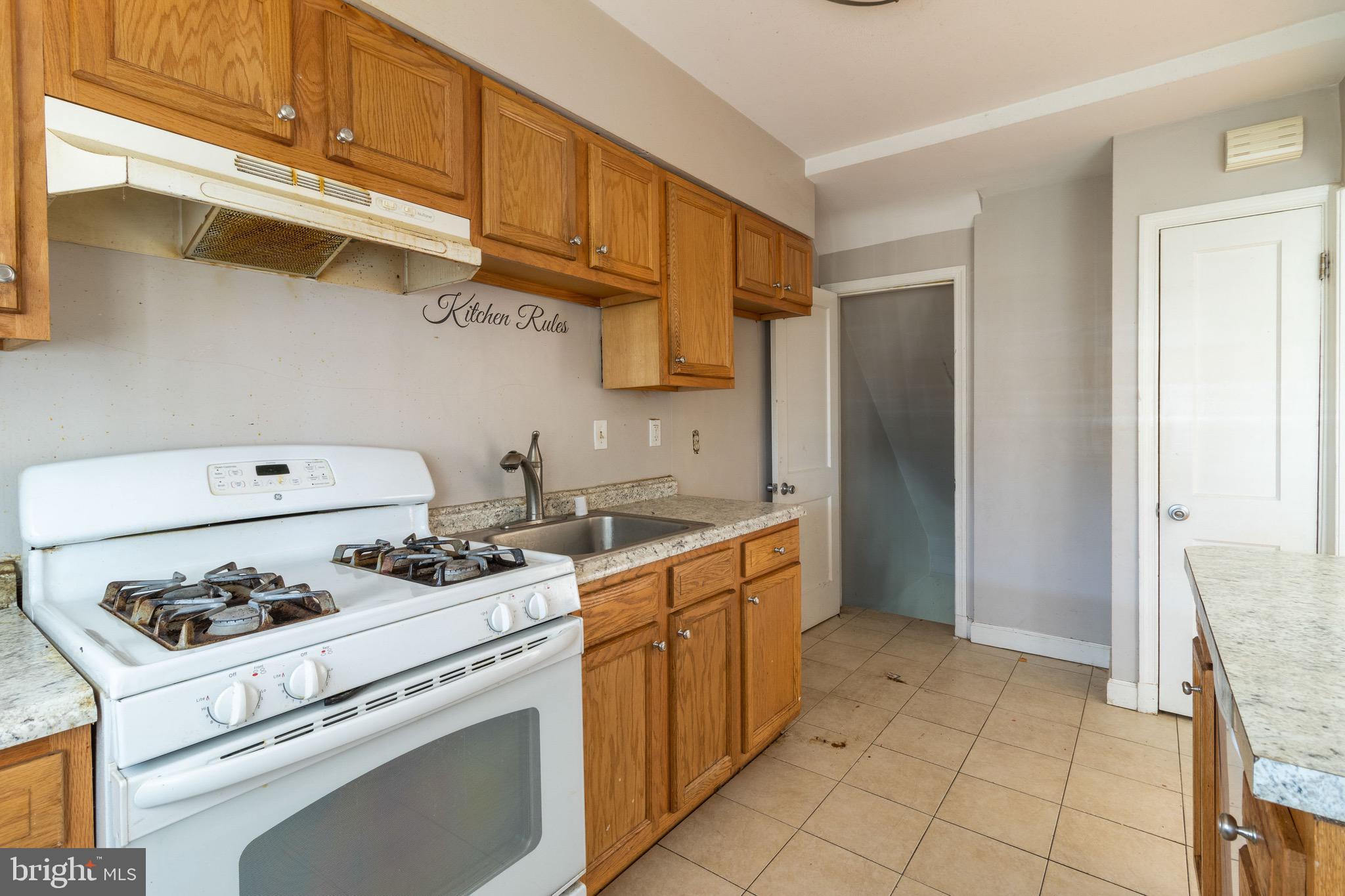 GLEN OAKS - Residential