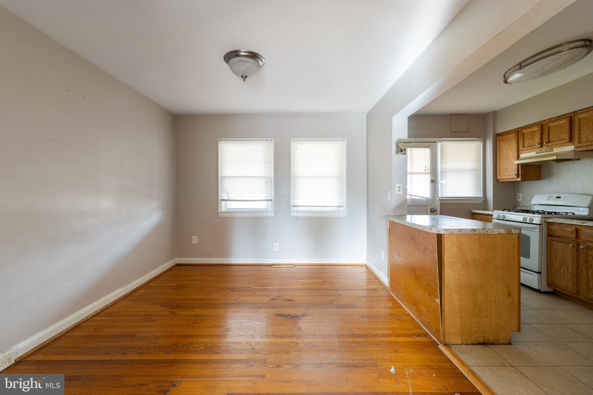 GLEN OAKS - Residential