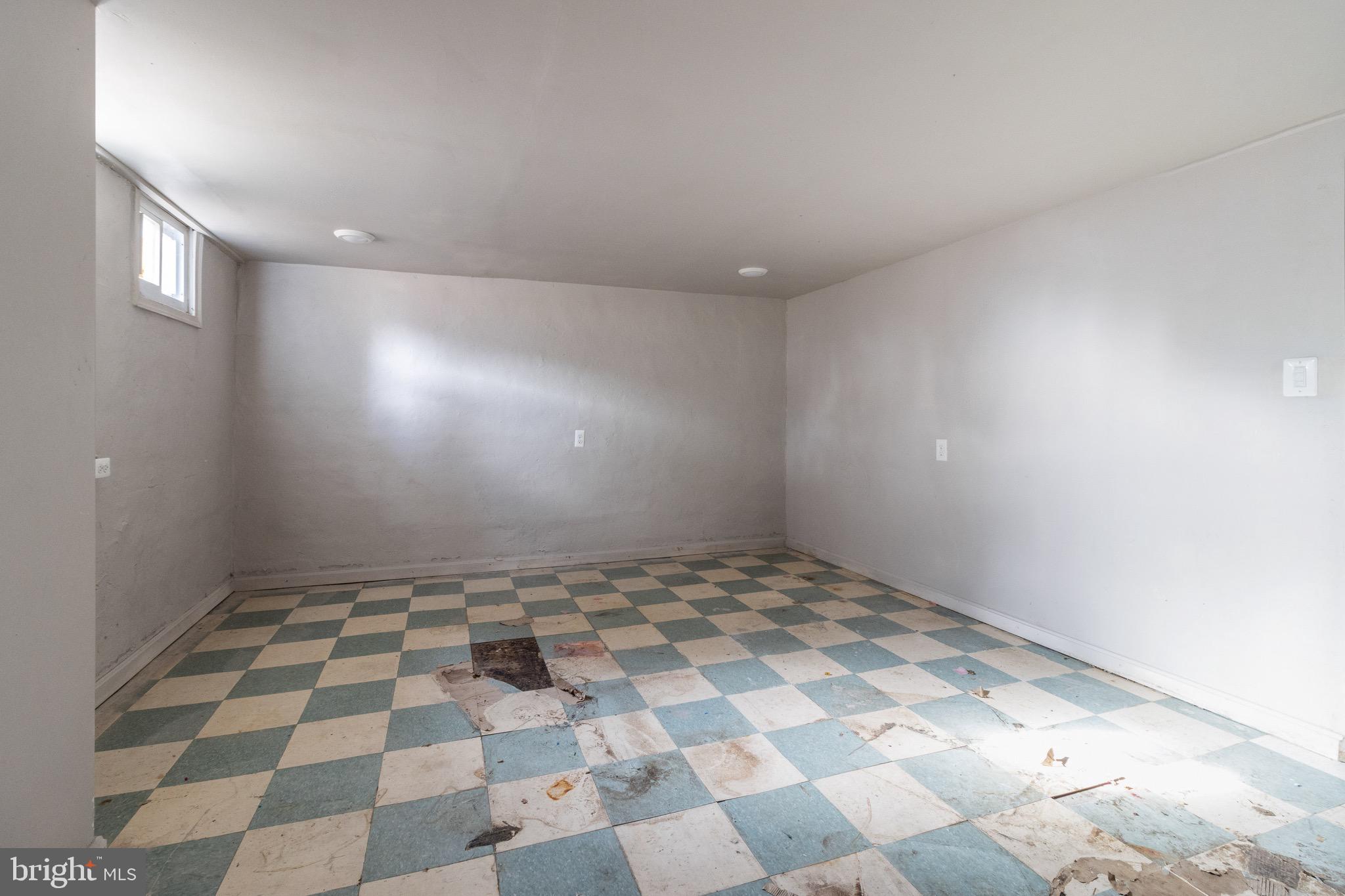 GLEN OAKS - Residential