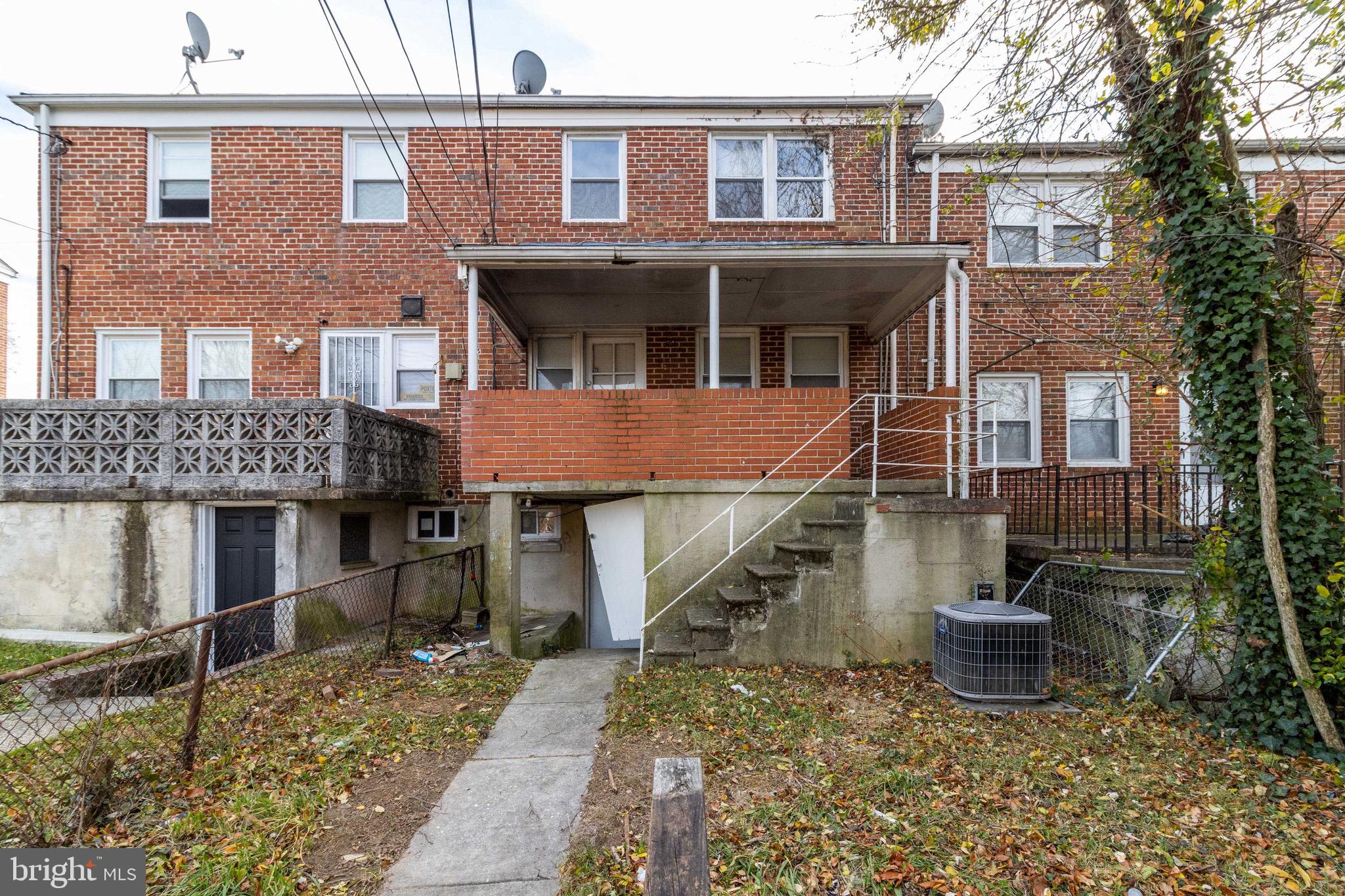 GLEN OAKS - Residential