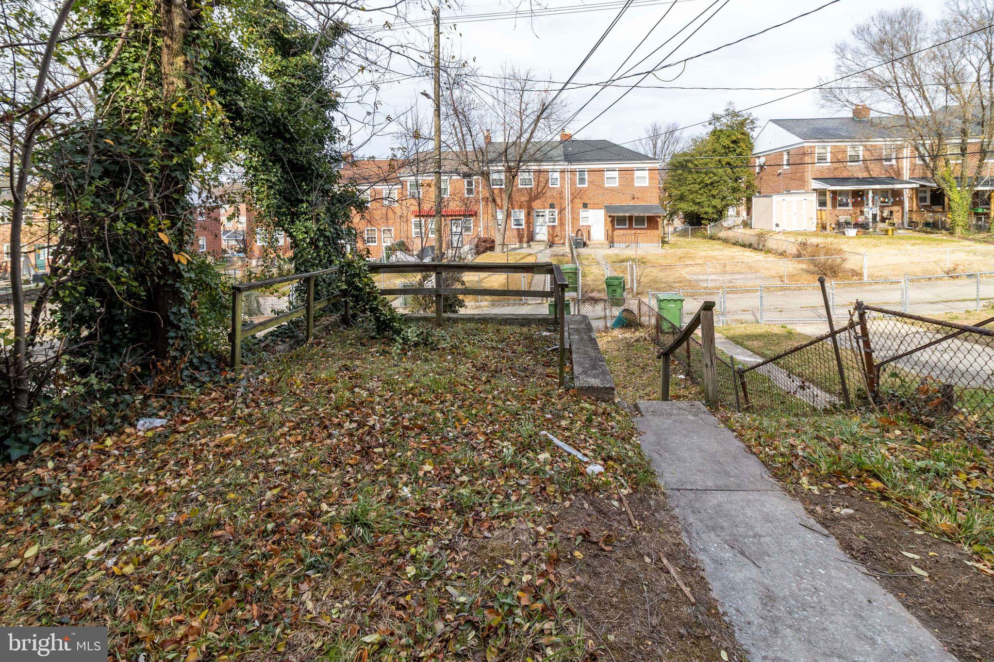 GLEN OAKS - Residential