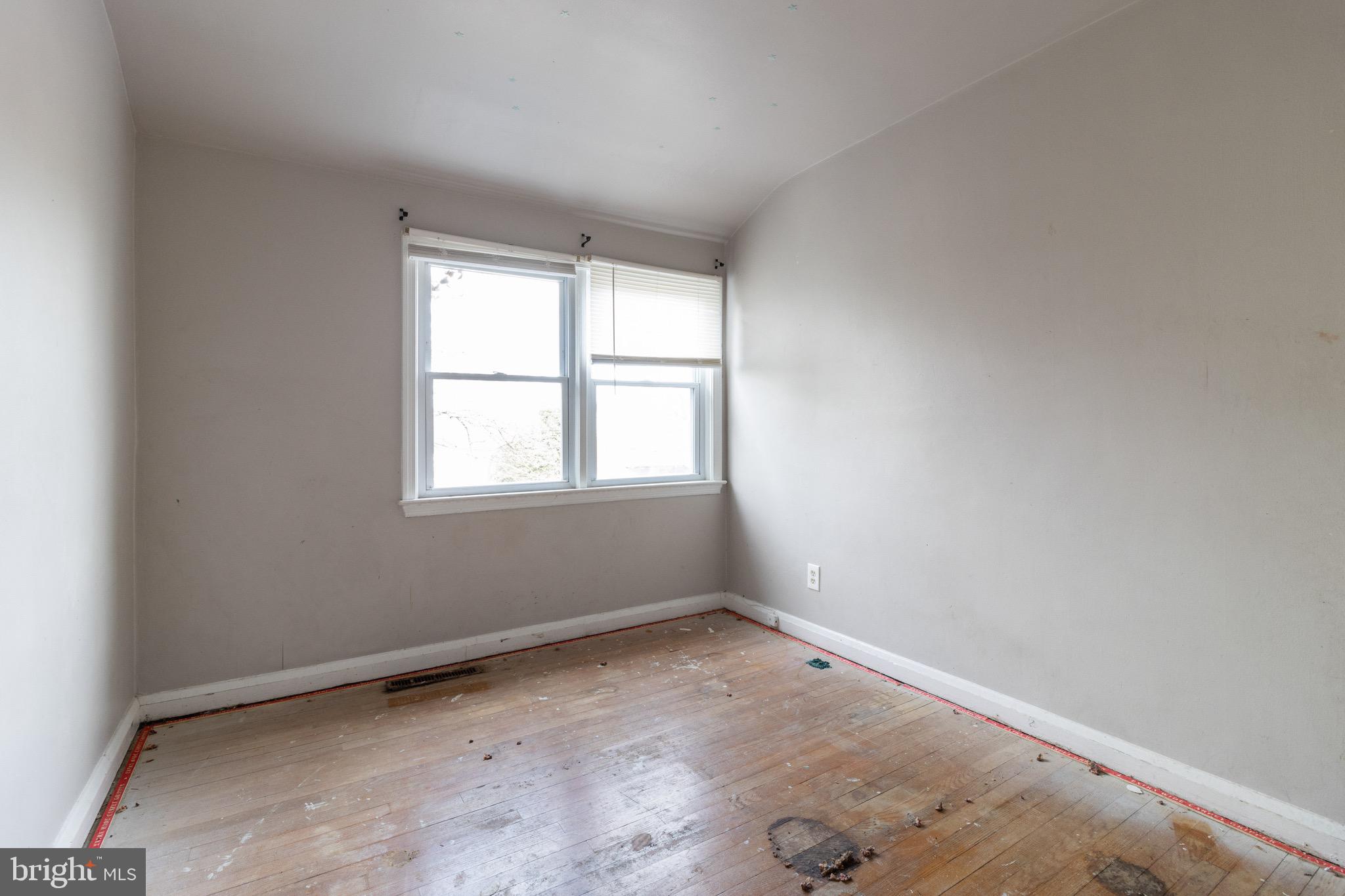 GLEN OAKS - Residential