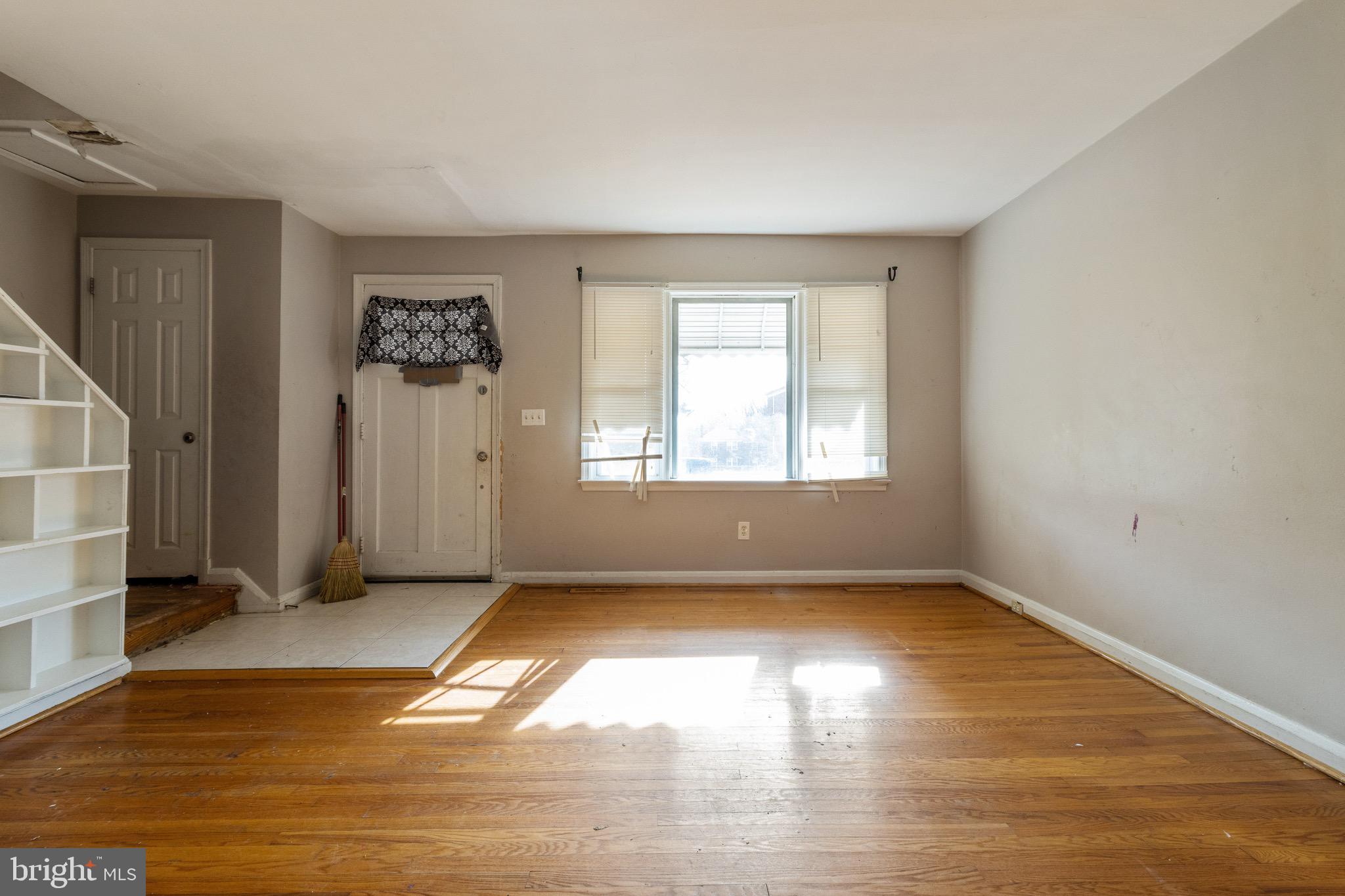 GLEN OAKS - Residential