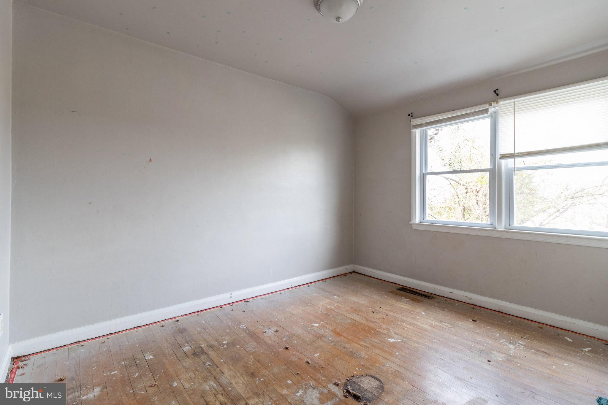 GLEN OAKS - Residential