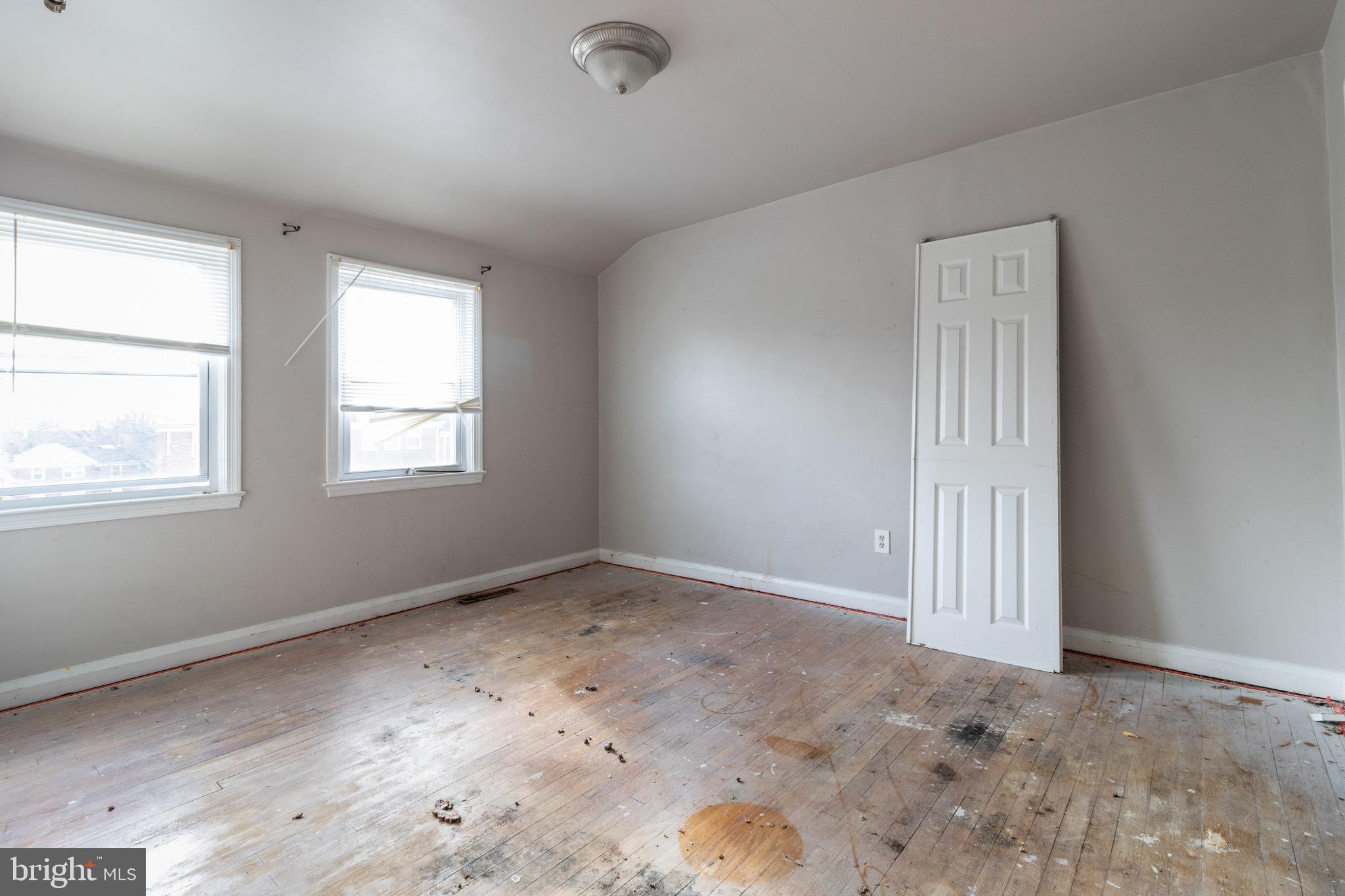 GLEN OAKS - Residential