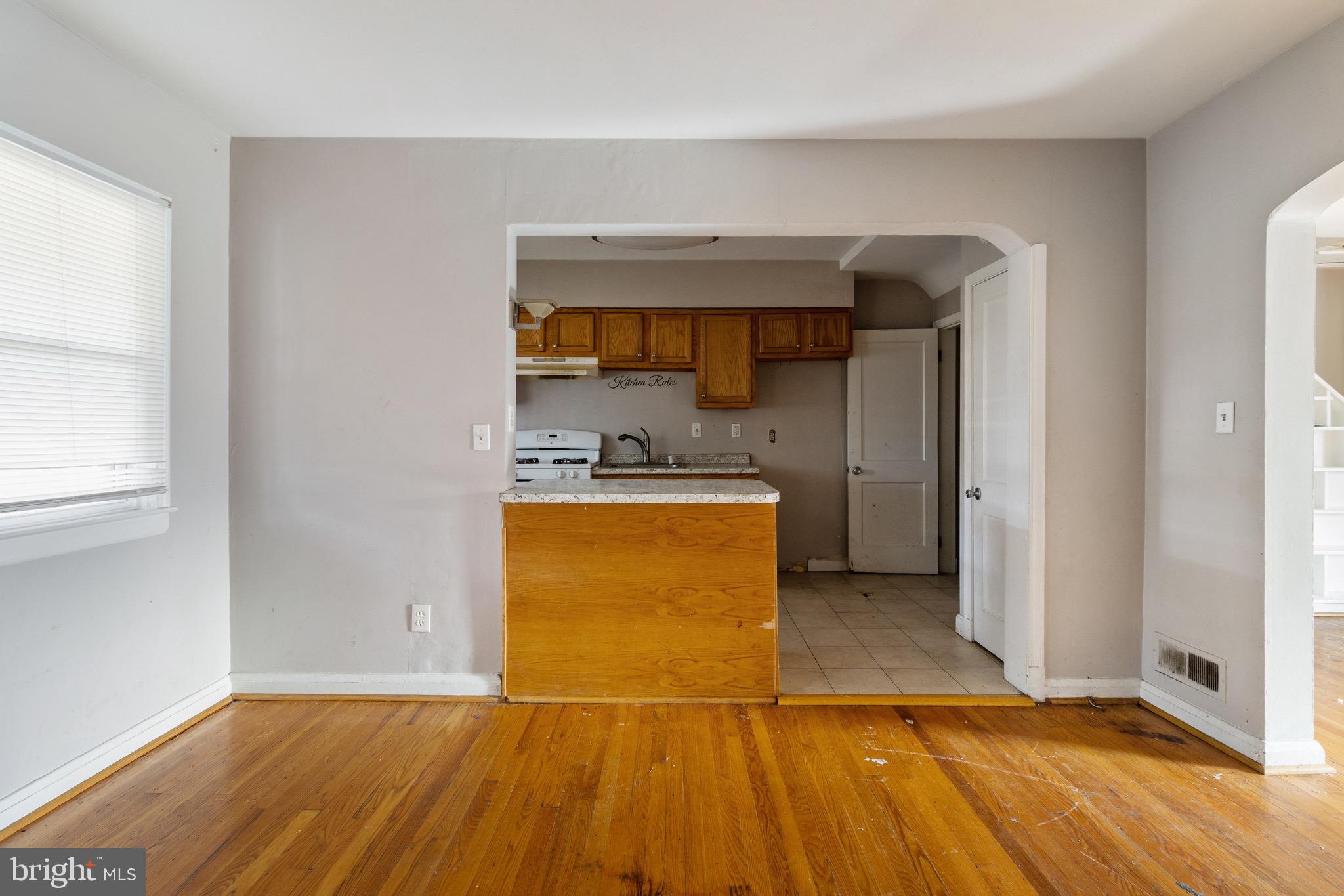 GLEN OAKS - Residential