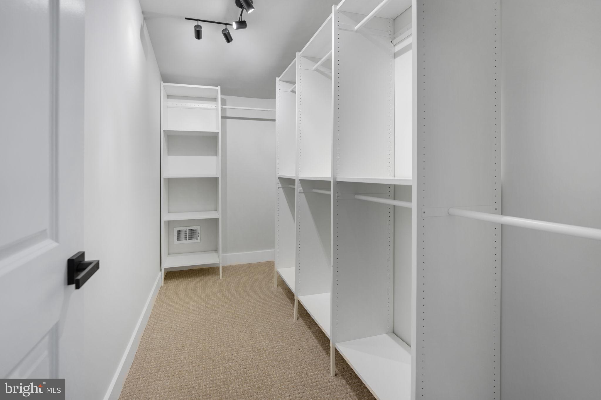 BEDFORDSHIRE - Residential