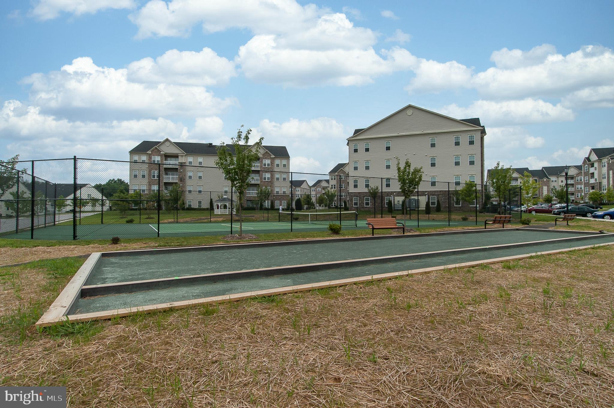 WAVERLY WOODS - Residential