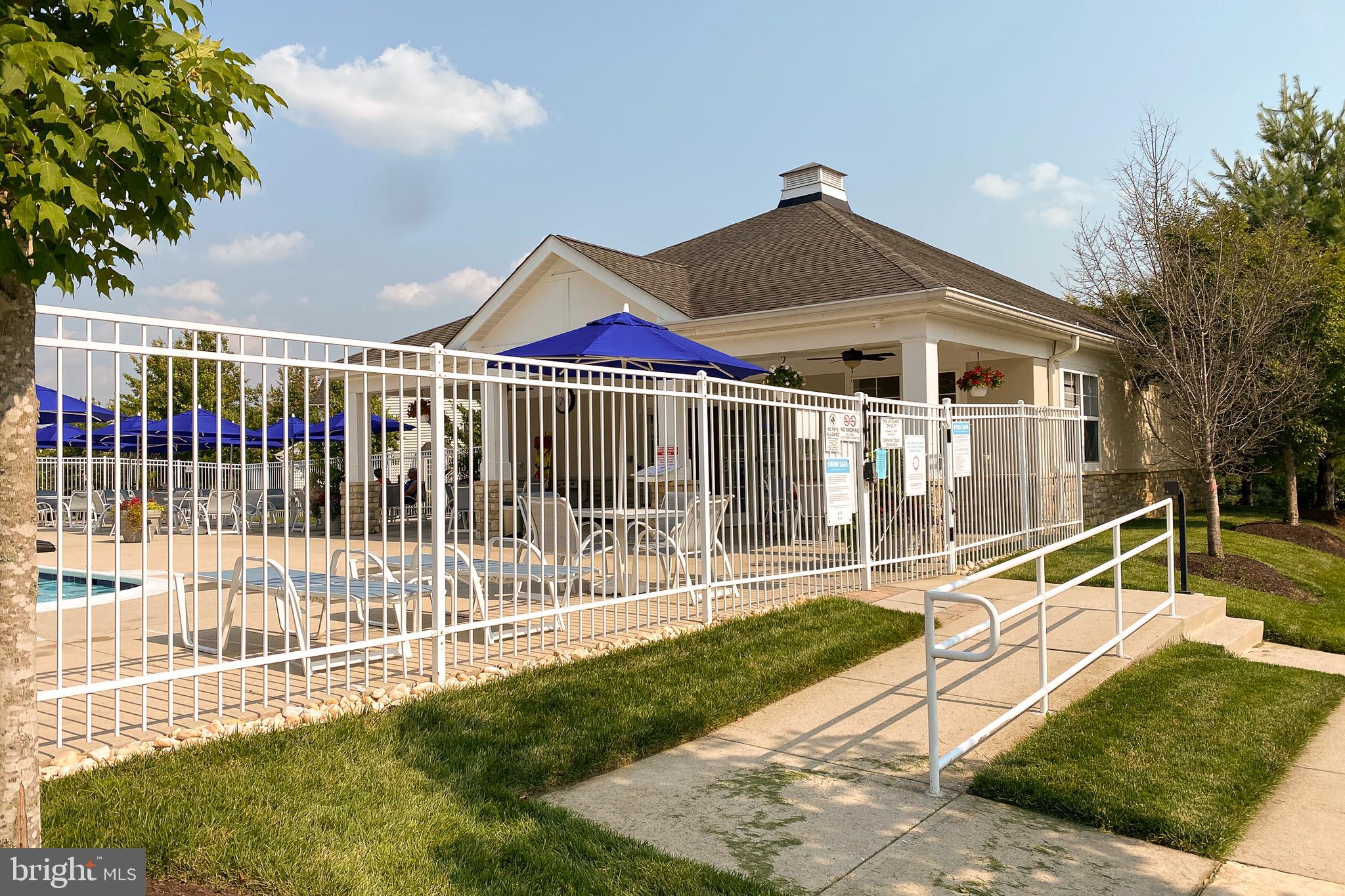 WAVERLY WOODS - Residential