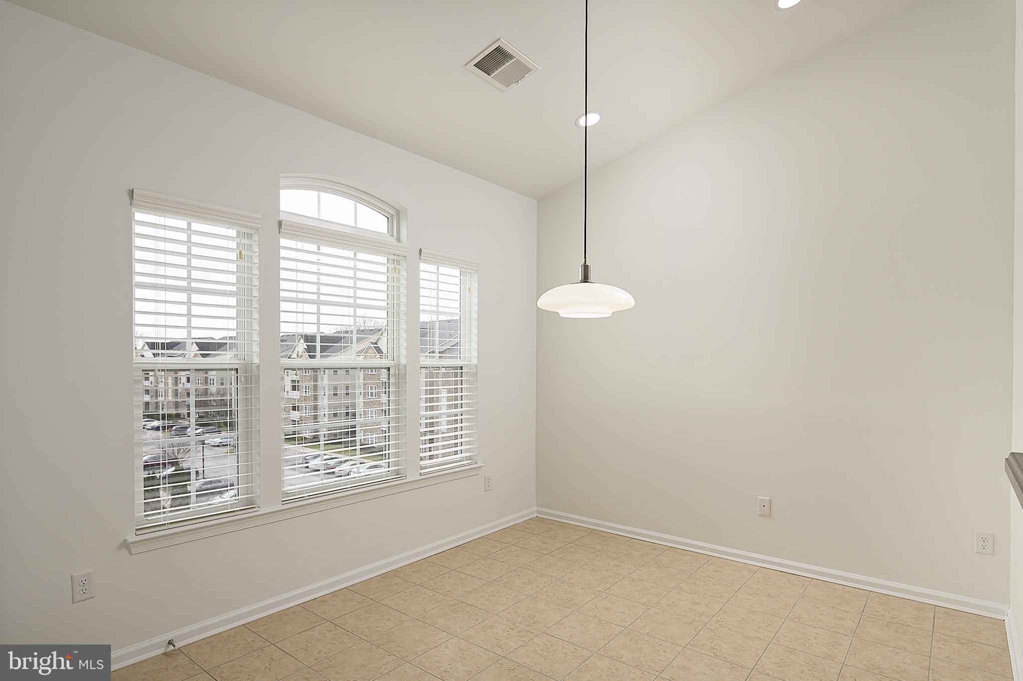 WAVERLY WOODS - Residential