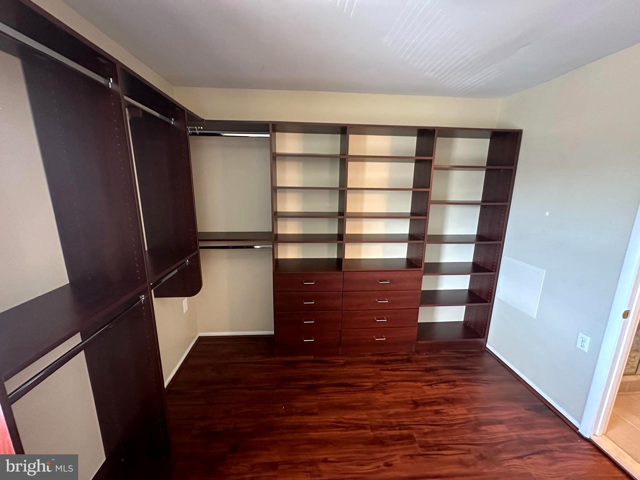 PROPHECY - Residential Lease